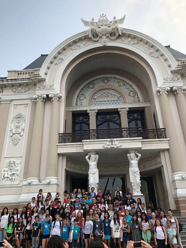 visite-hcm-opera-house-groupe-3_orig.jpg