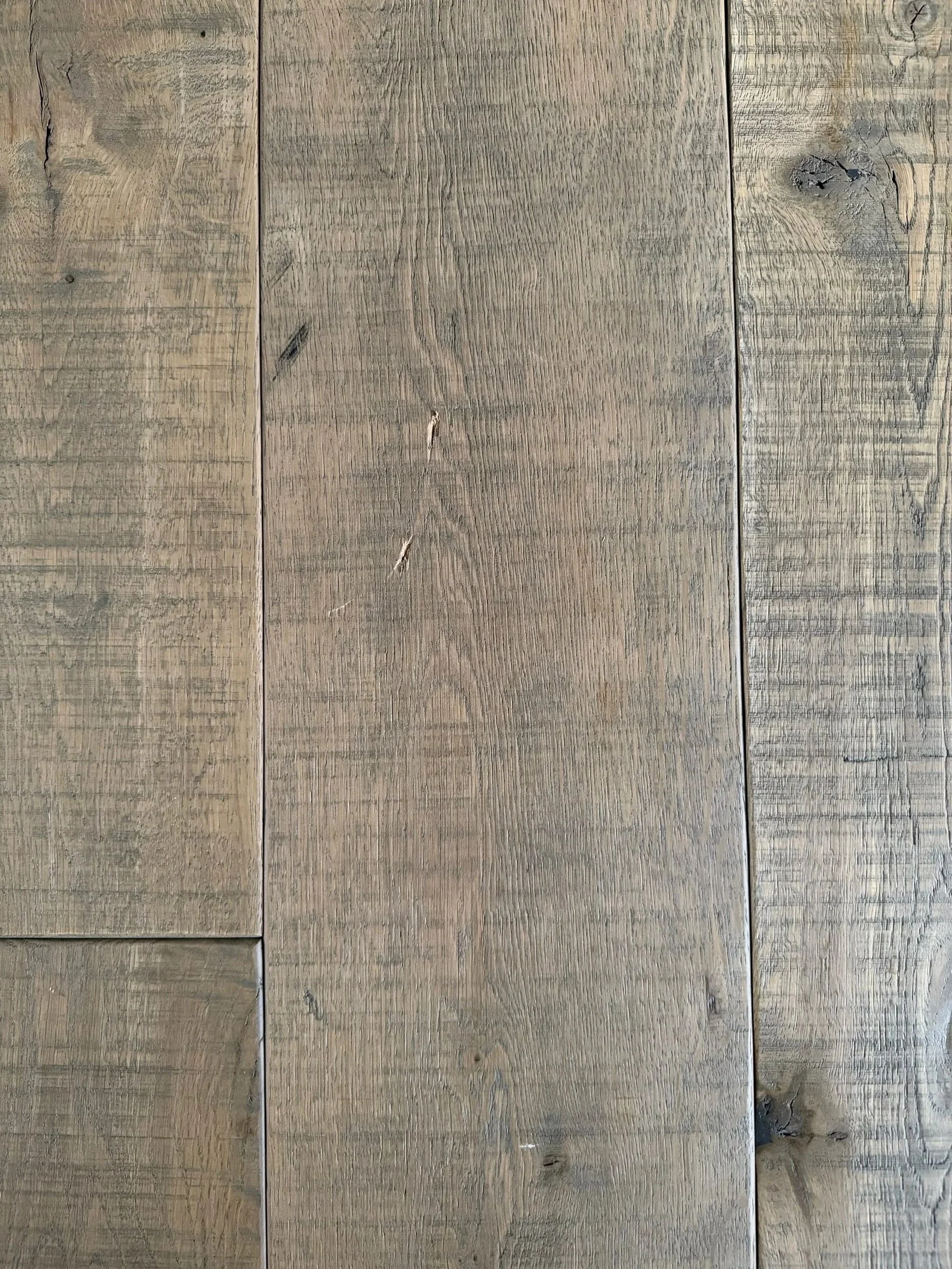 Shrunk Face White Oak
Hand Sanded Light/Gray