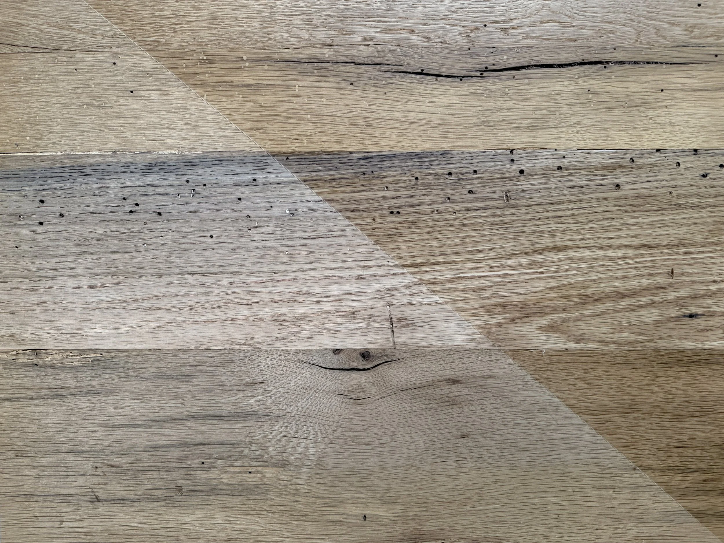 Antique American Oak 
Clean Face
