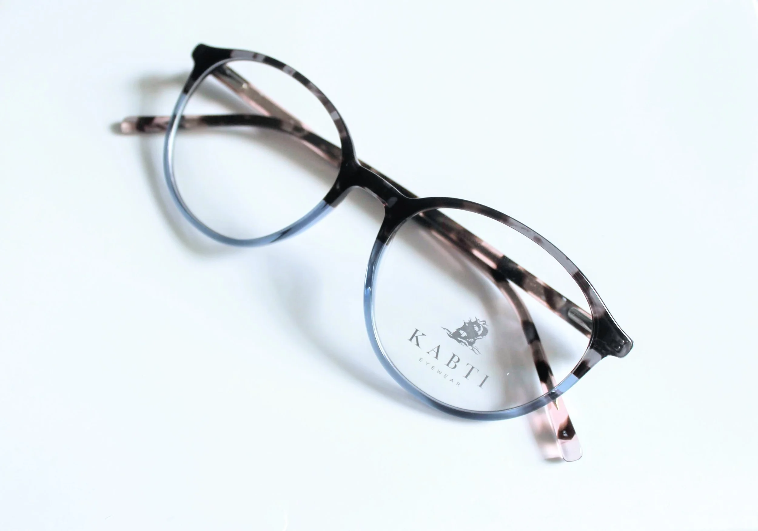 Blue and tortoise half