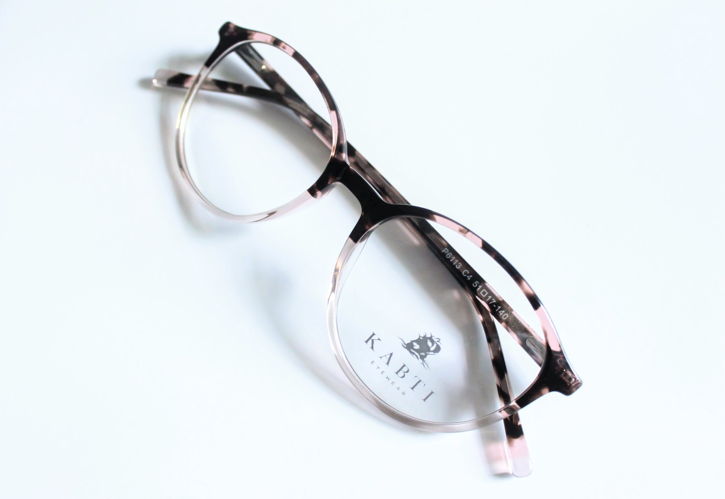 Tortoise half pinkish beige