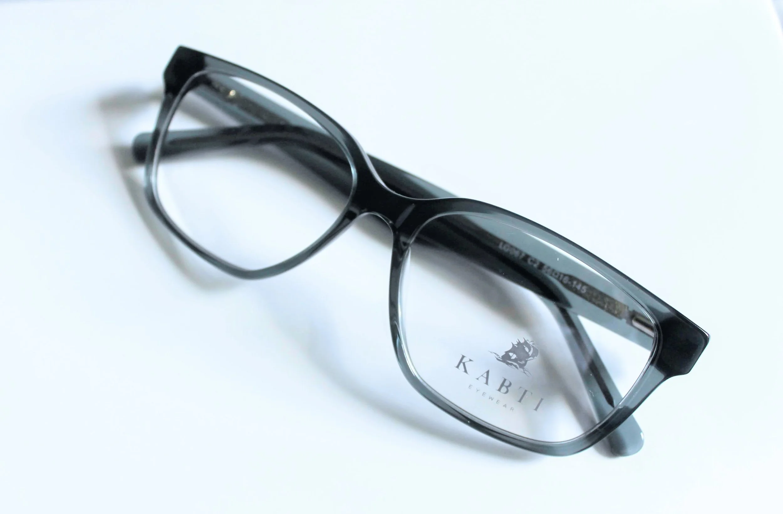 Gray transparent thick temples