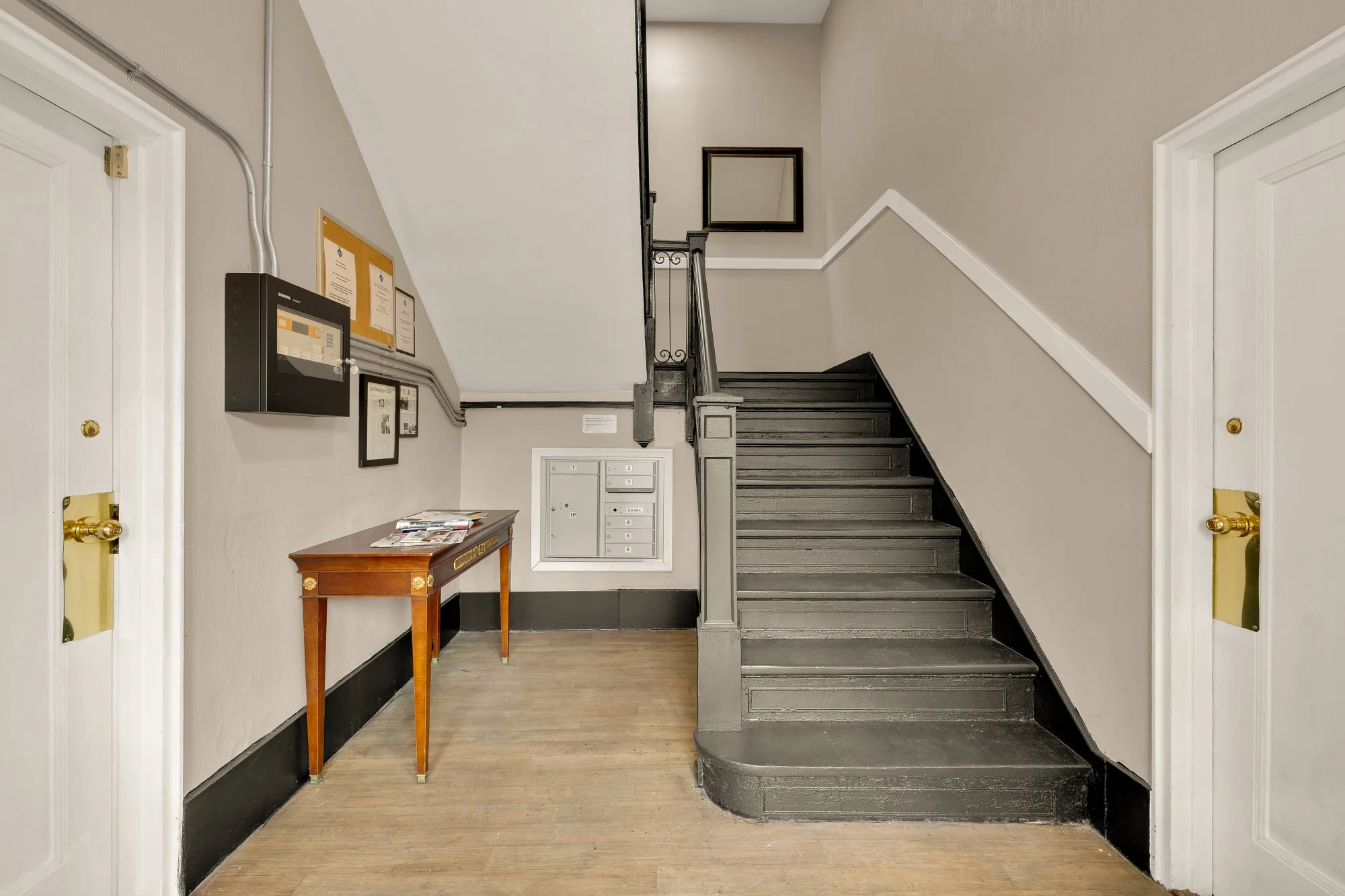 500 9th St SE 6-0006.jpg