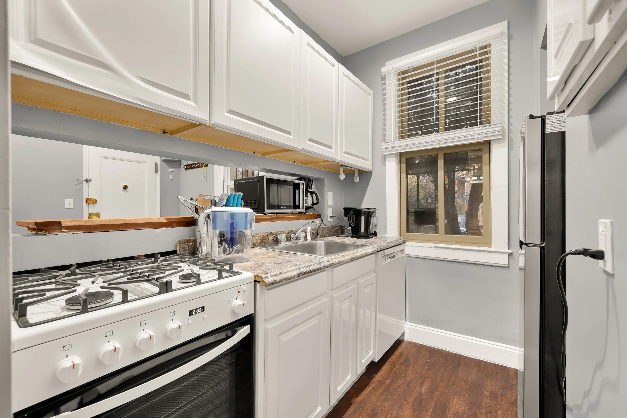 500 9th St SE 1-0005.jpg