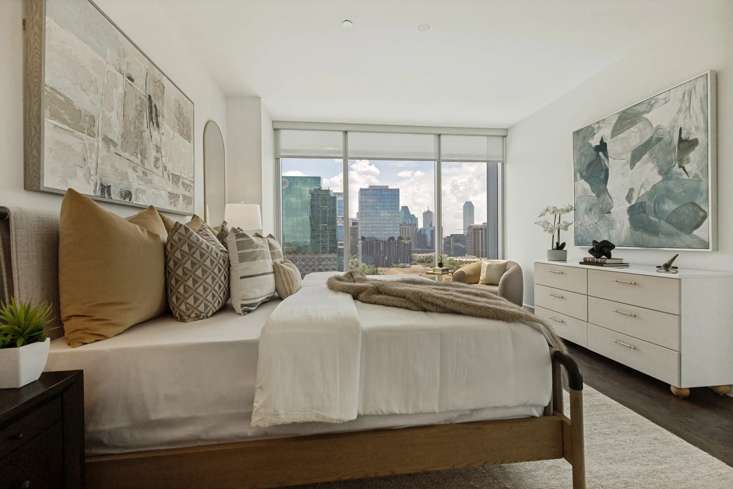 3130-n-harwood-st-apt-1401-dallas-tx-75201-High-Res-21.jpg