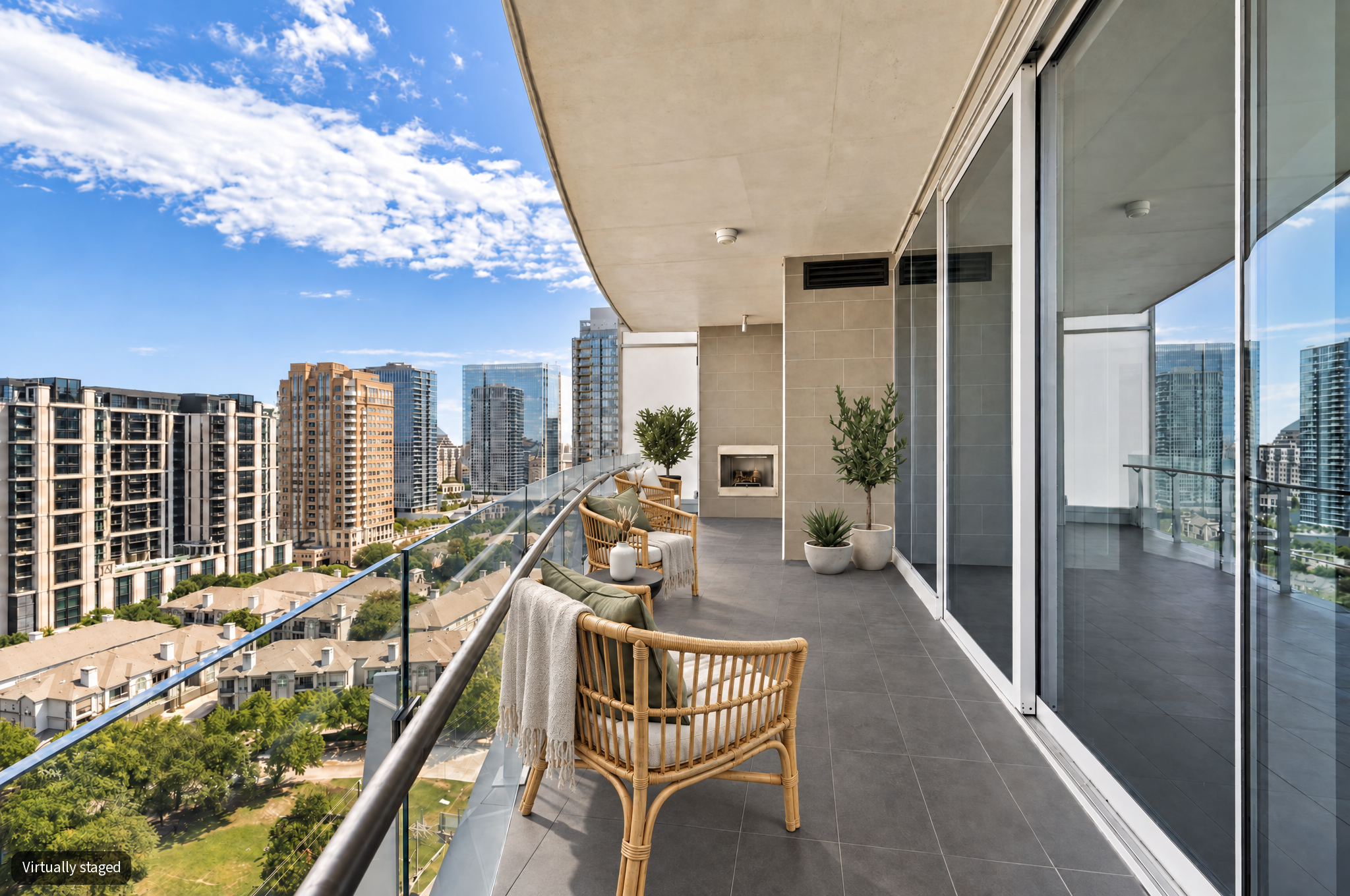 25-Balcony 1 Daylight.png