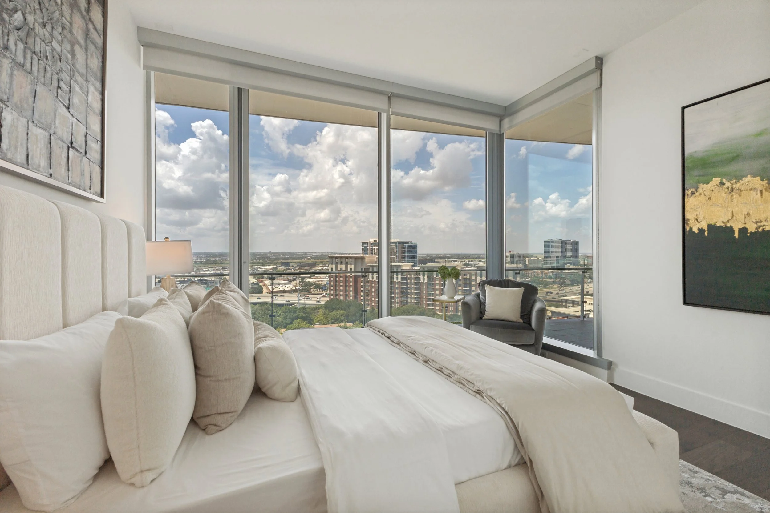 3130-n-harwood-st-apt-1401-dallas-tx-75201-High-Res-30.jpg
