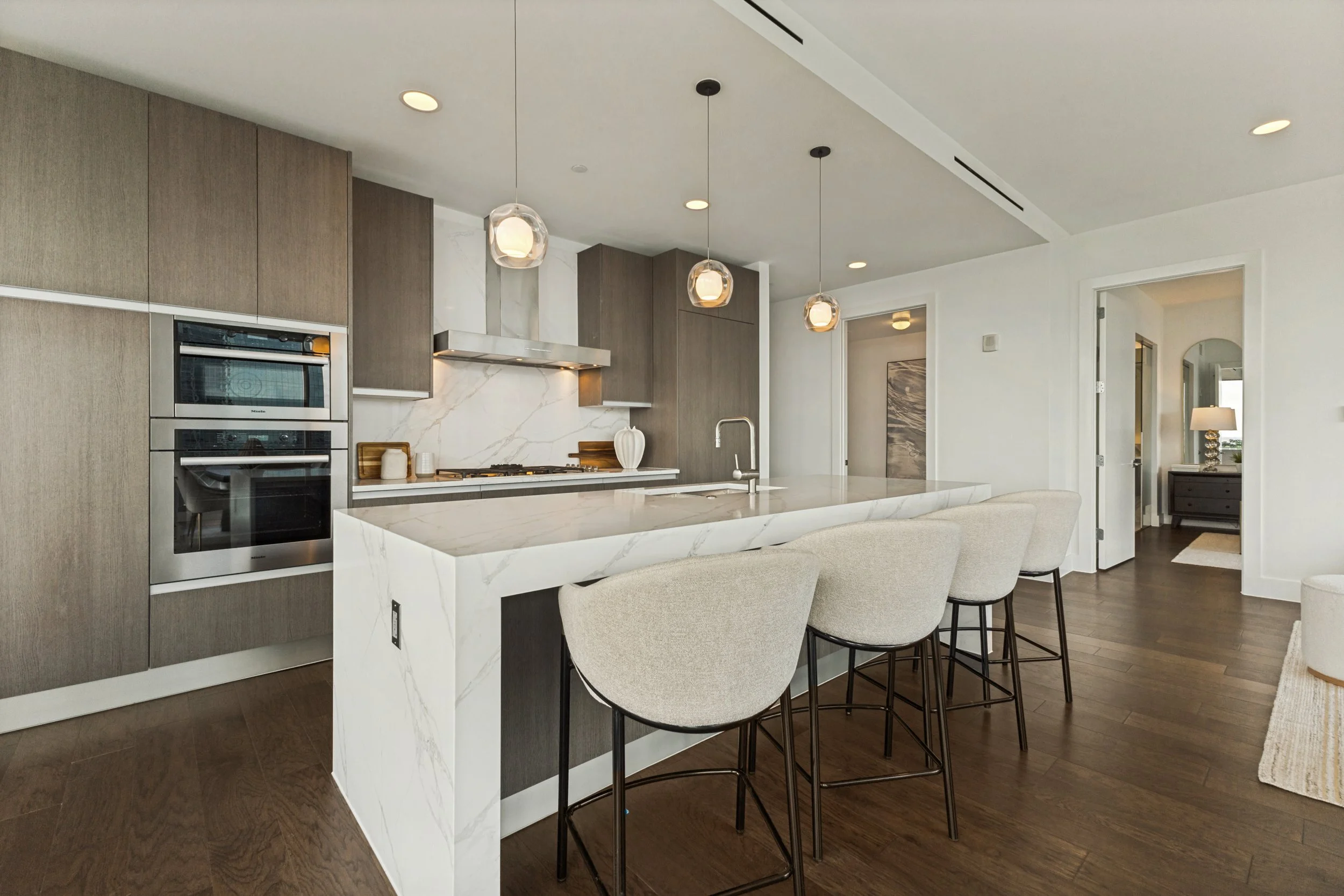 3130-n-harwood-st-apt-1401-dallas-tx-75201-High-Res-16.jpg