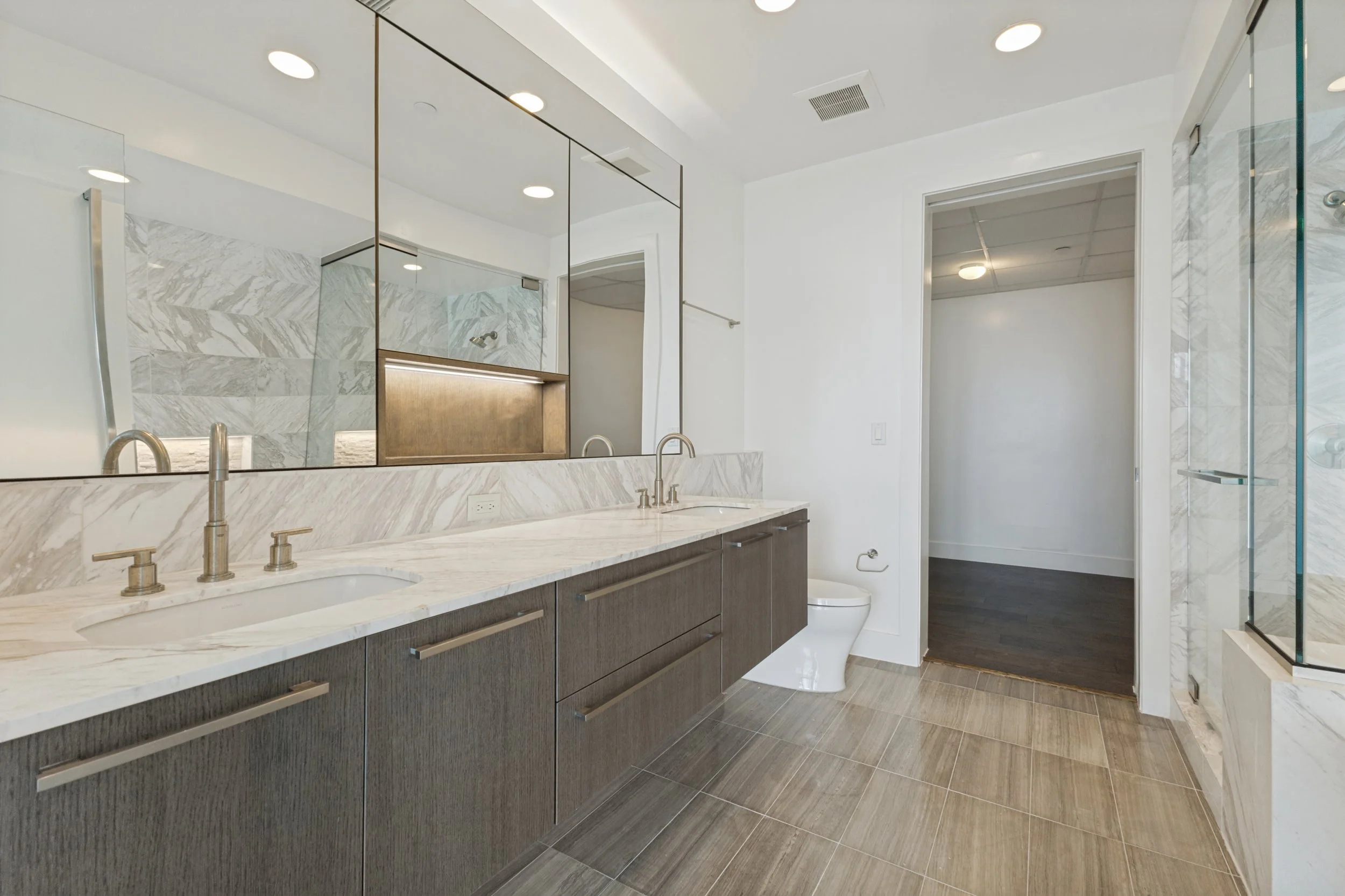 3130-n-harwood-st-apt-1401-dallas-tx-75201-High-Res-27.jpg