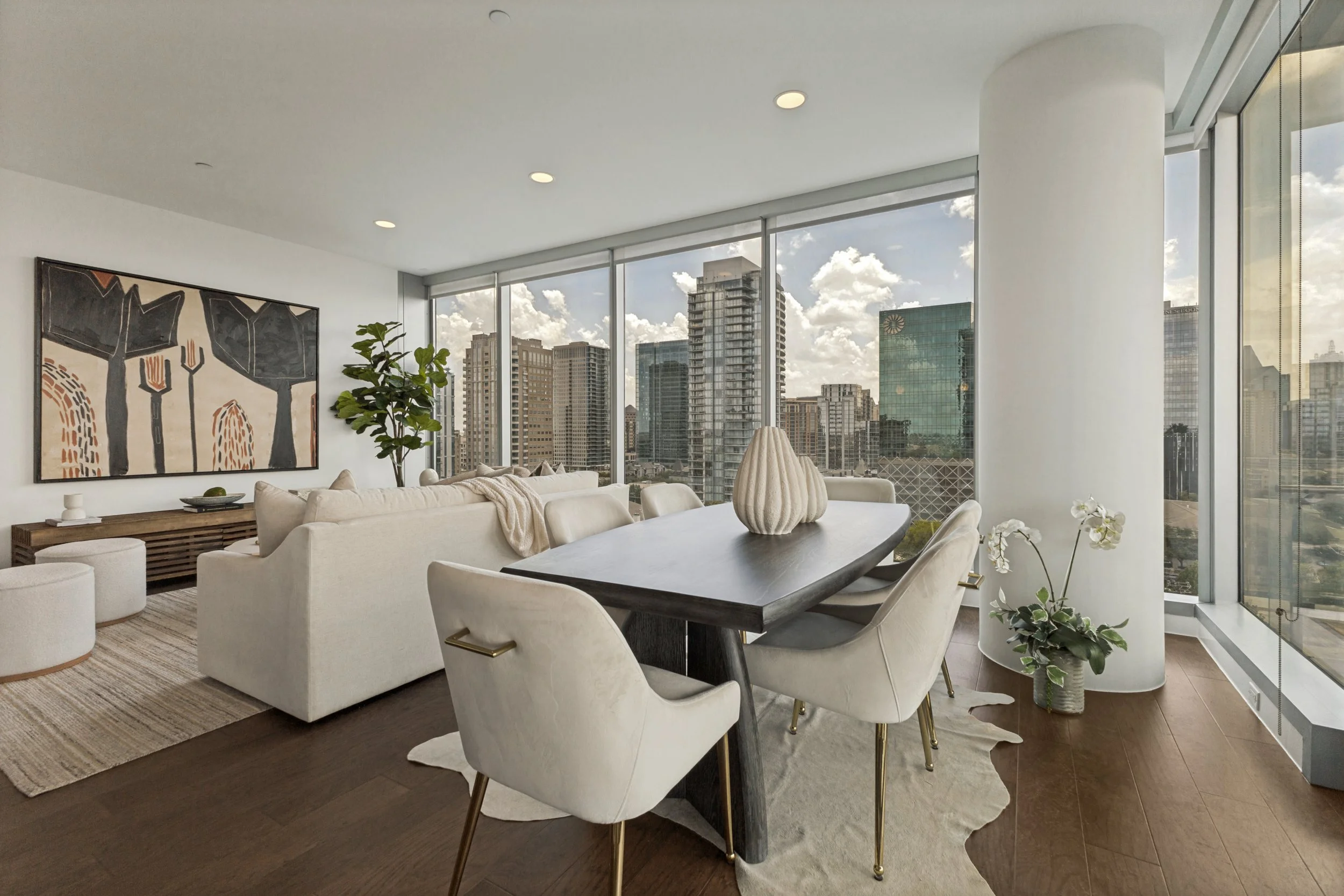 3130-n-harwood-st-apt-1401-dallas-tx-75201-High-Res-10.jpg