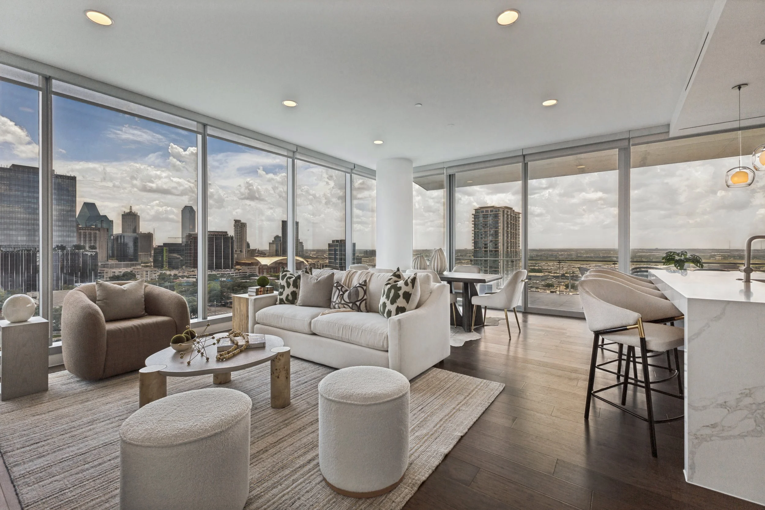 3130-n-harwood-st-apt-1401-dallas-tx-75201-High-Res-4.jpg