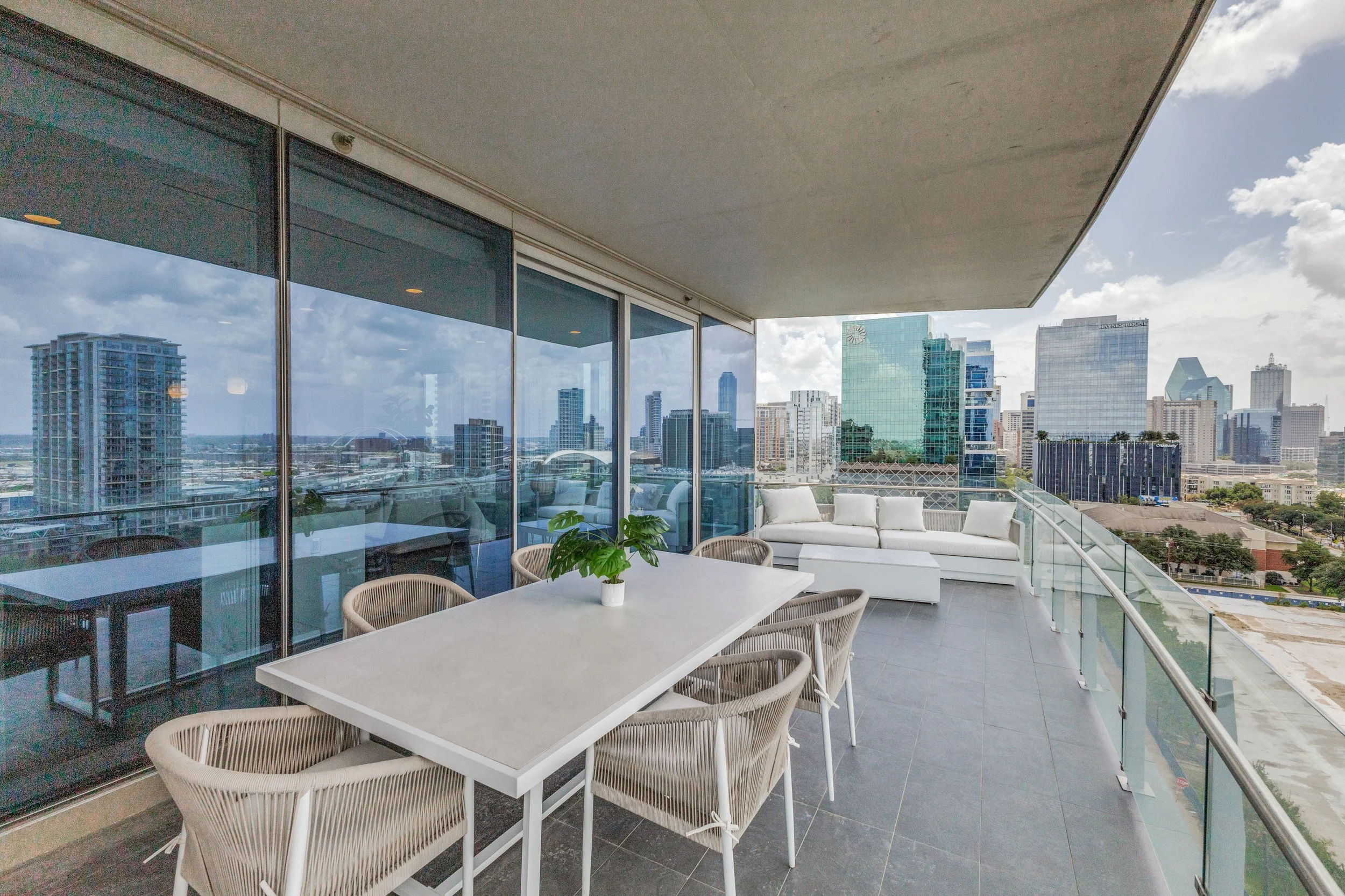 3130-n-harwood-st-apt-1401-dallas-tx-75201-High-Res-35.jpg