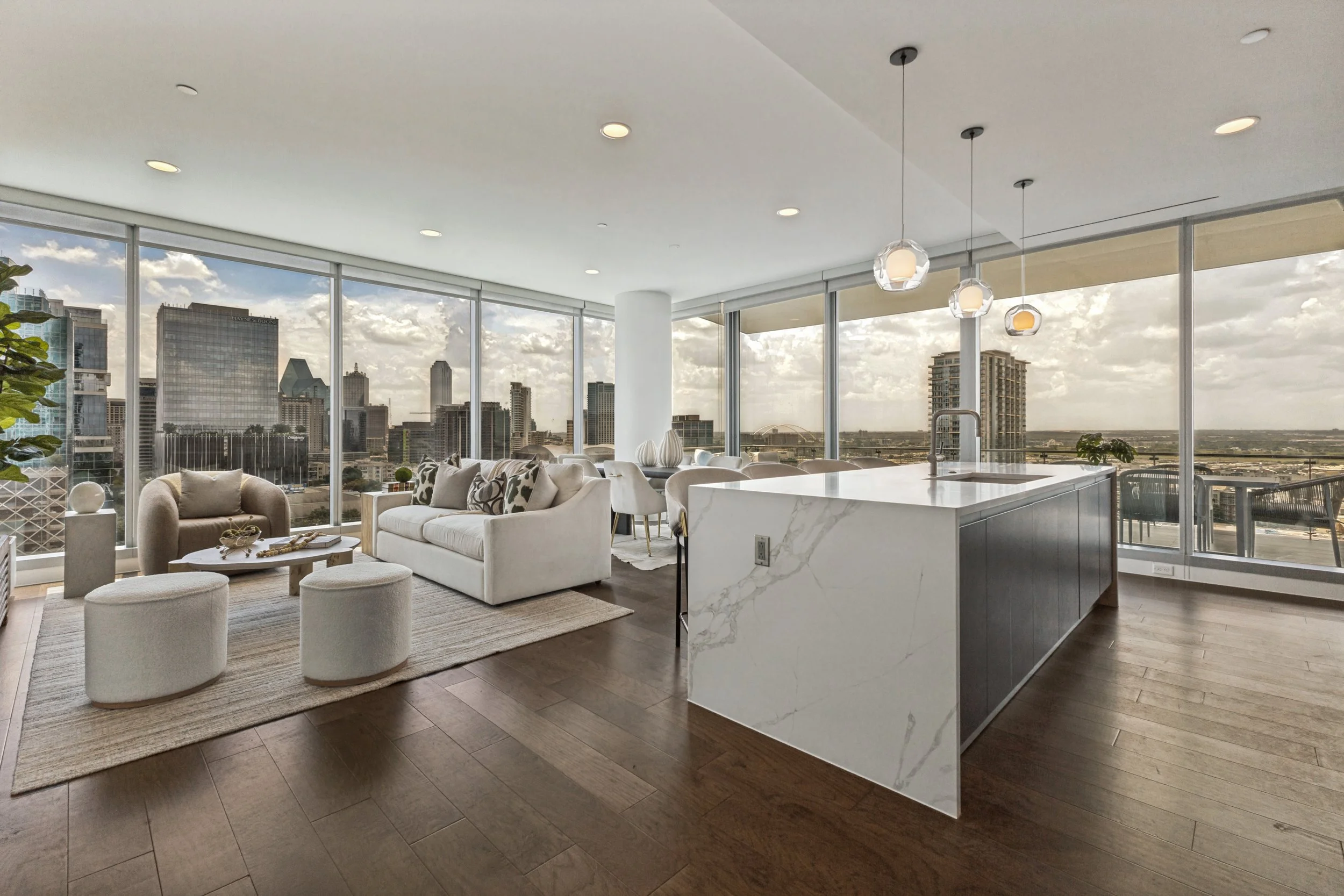 3130-n-harwood-st-apt-1401-dallas-tx-75201-High-Res-8.jpg