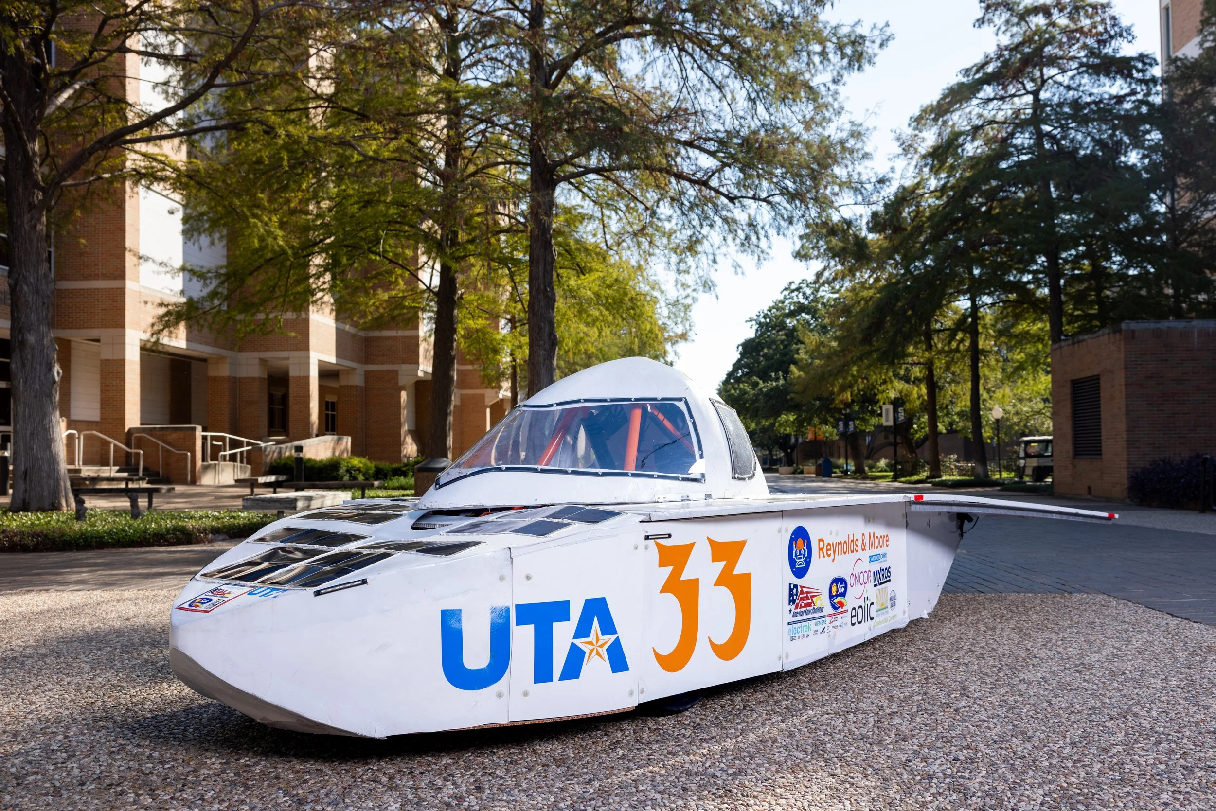Blaze Raycers Solar Car 10102026_004.jpg