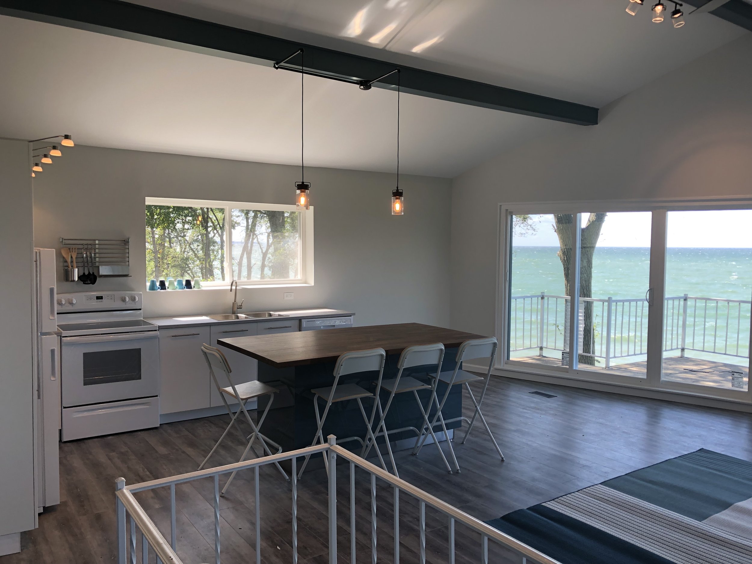 2 BED/2 BATH - Sleeps 6 