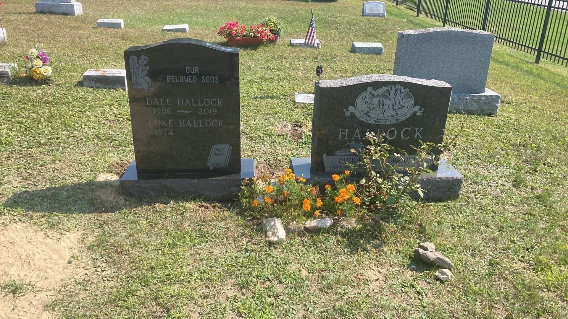 HALLOCK.jpg