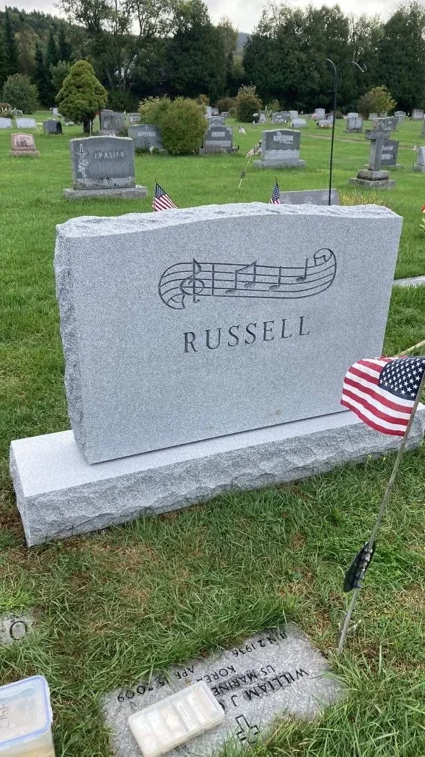 RUSSELL.webp