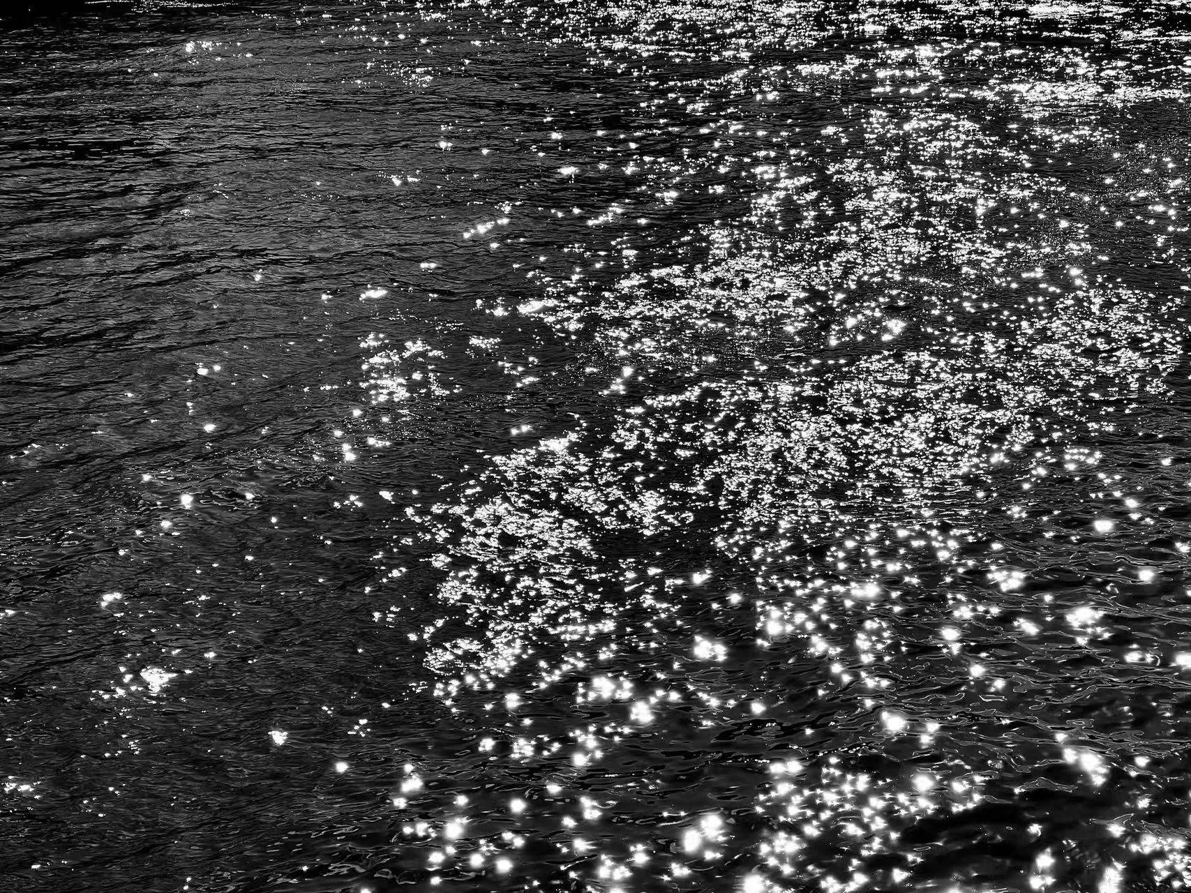 Echoes Upon the Water | 水上回响