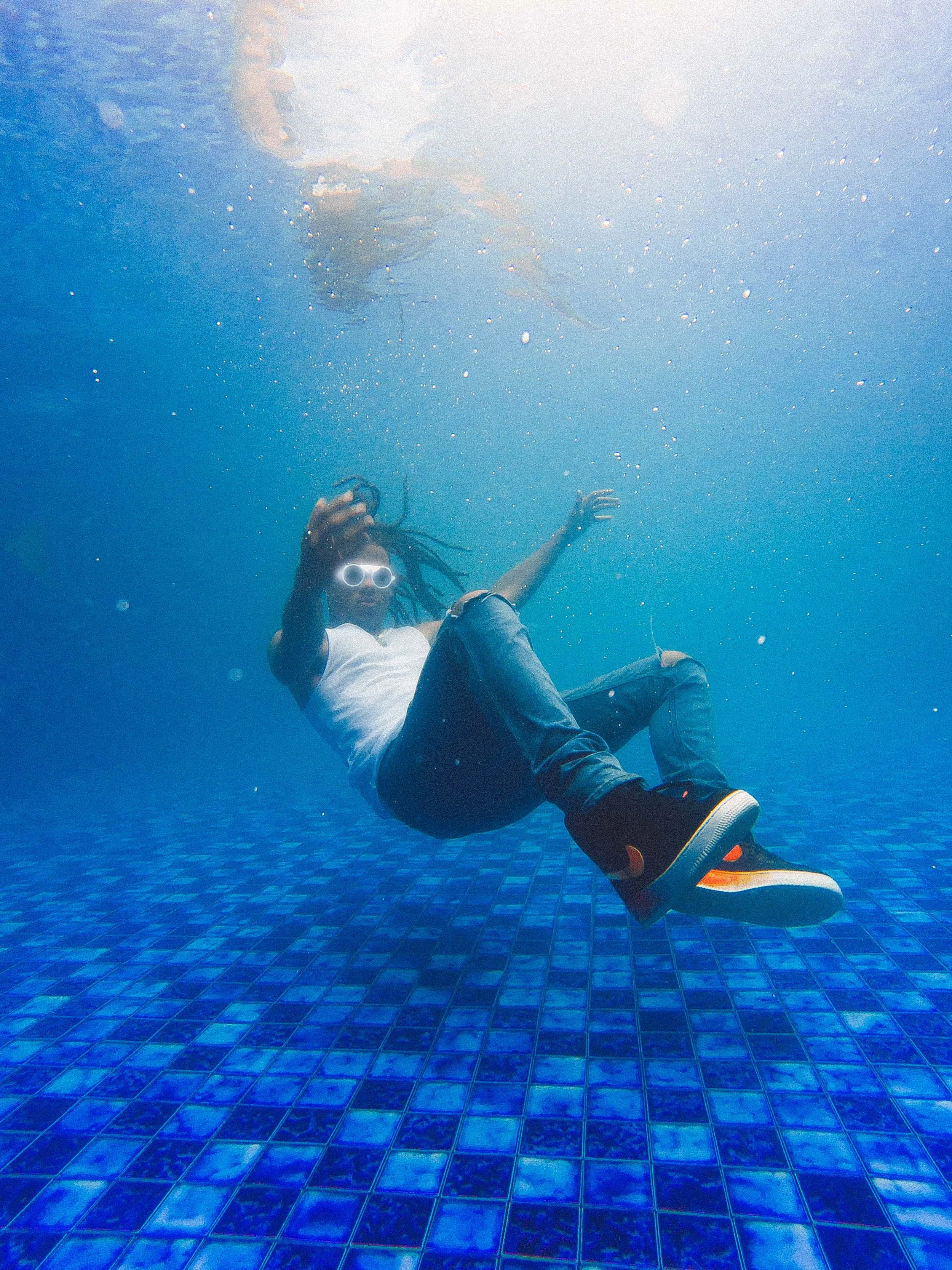 Tropo underwater-1.jpg
