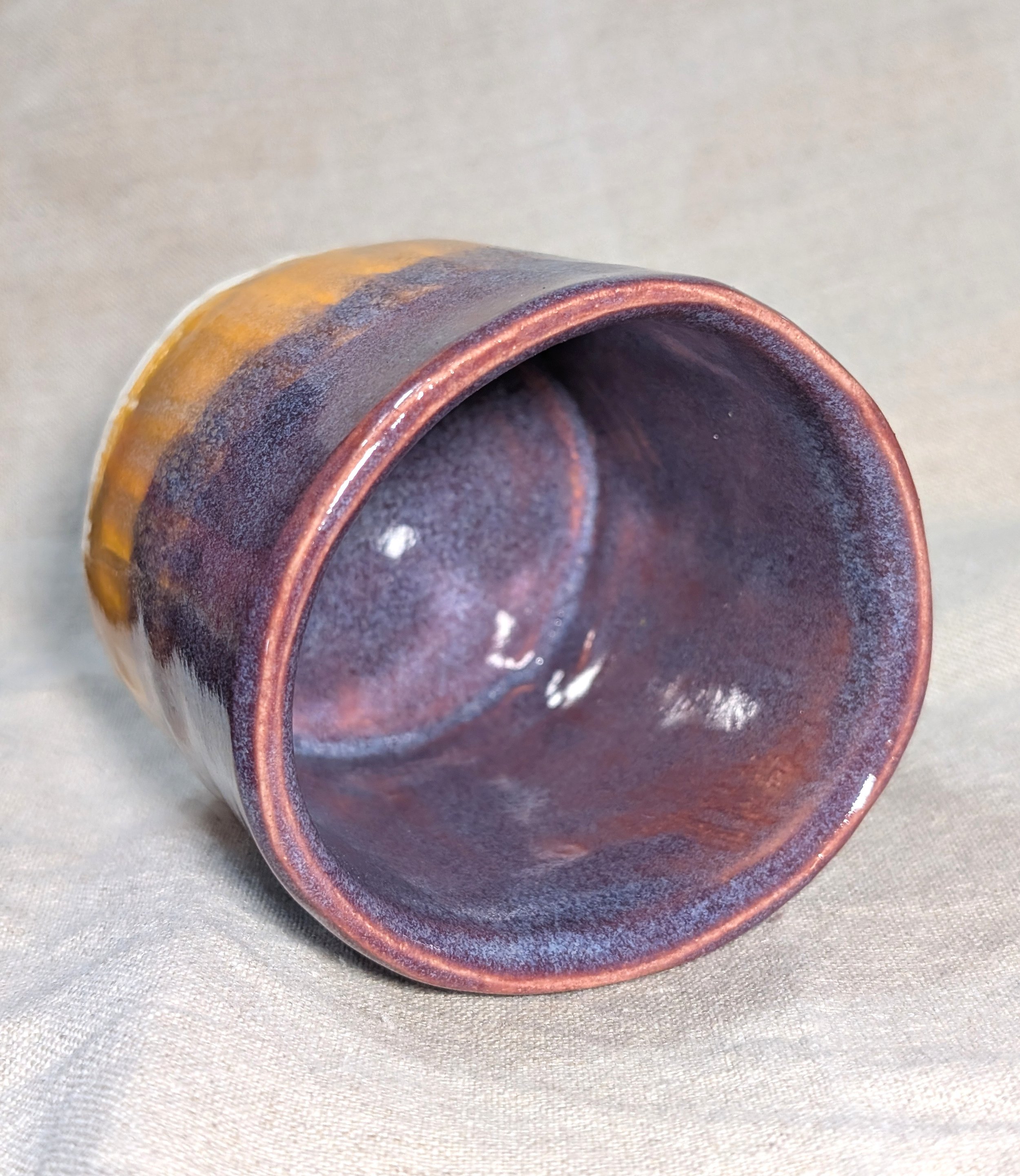 Mauve-jaune rayé 2.jpg