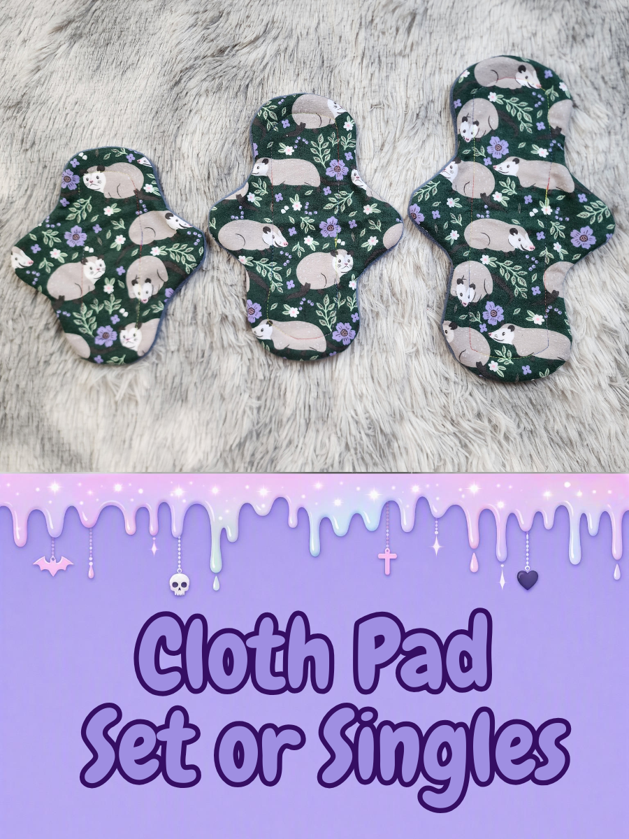 Classic Curvy Cloth Pad - Floral Possum