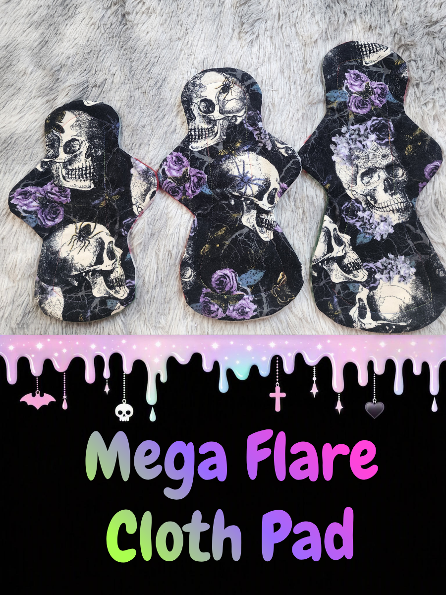 Mega Flare Cloth Pad - Skull & Rose