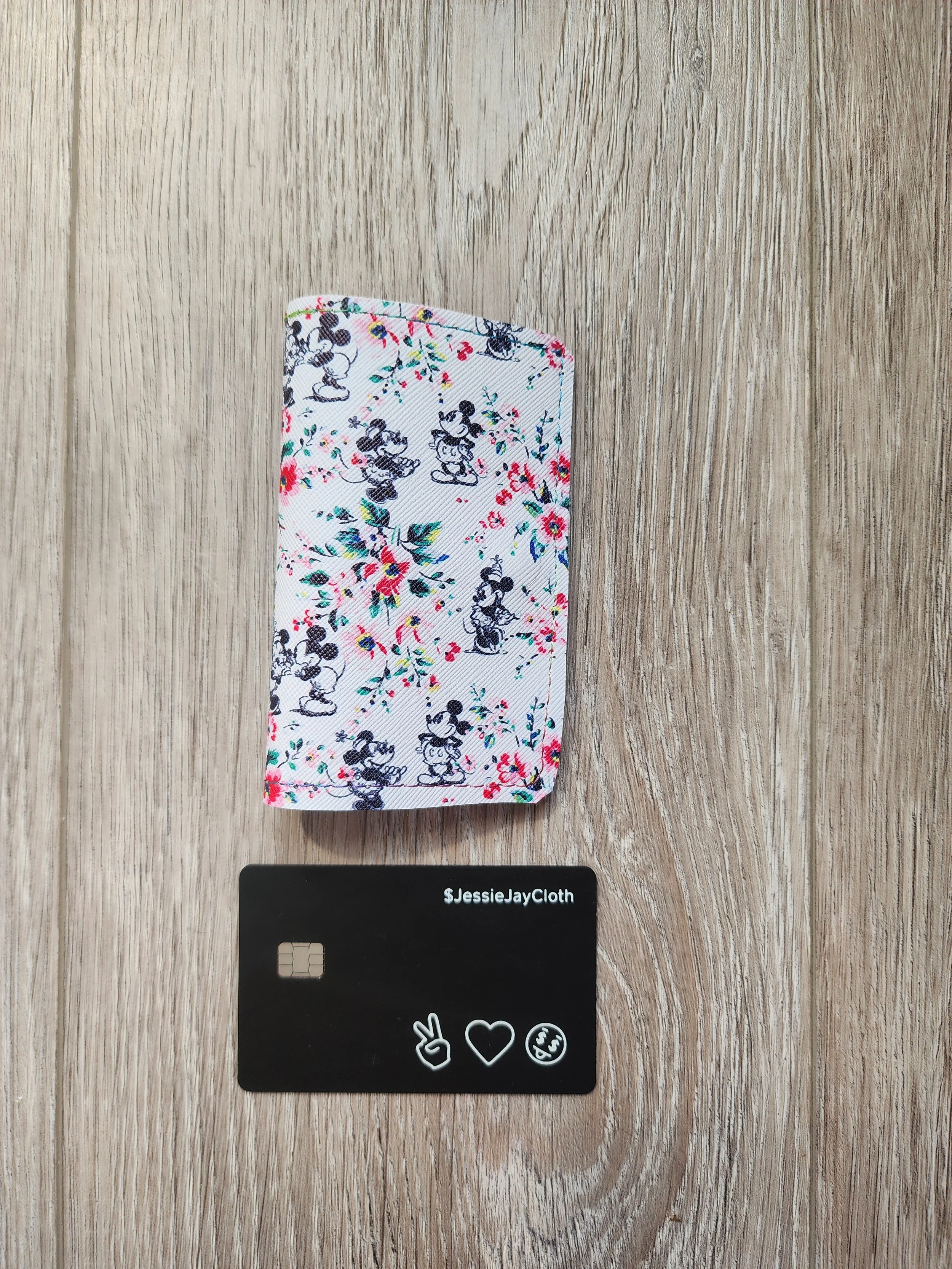 Minimalist Card Wallet | Holds 16–18 Cards | Floral Mouse