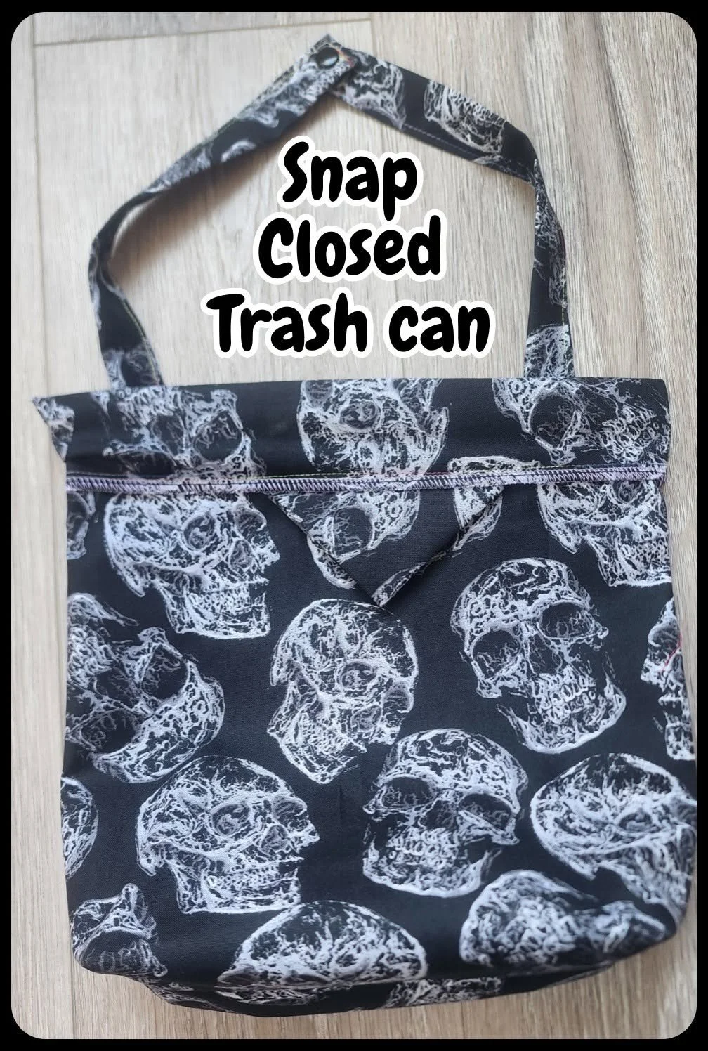 Snap‑Closed Hanging Car Trash Bag | Smokey Skulls