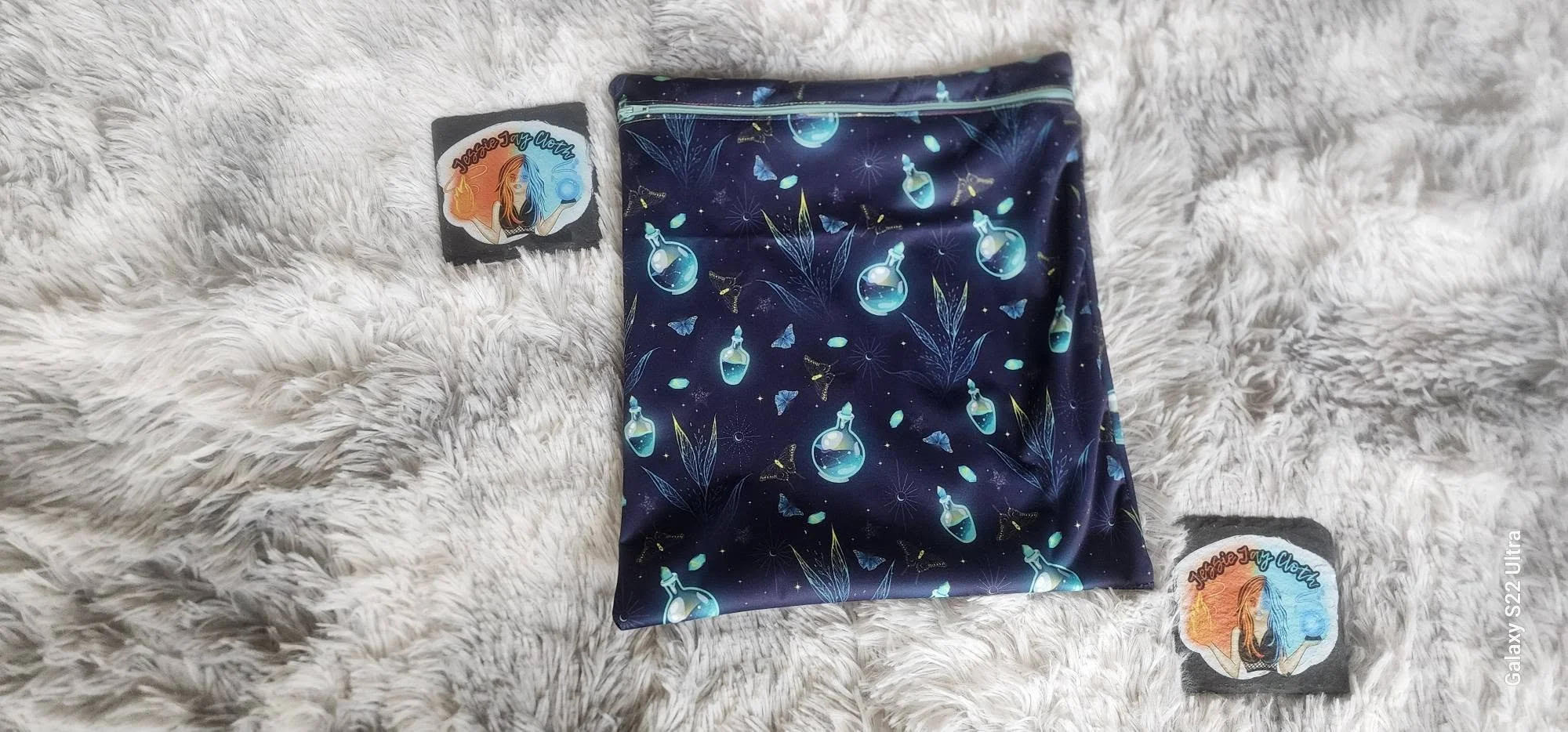 Large Zipper Closure Wet Bag | Luna Bottle