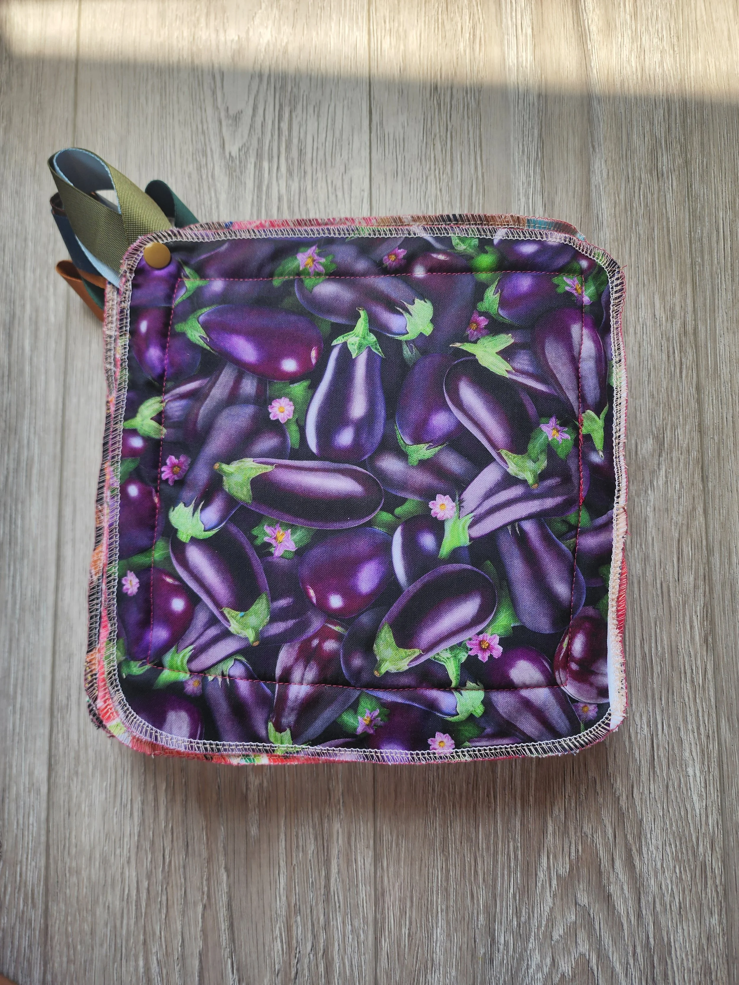 Heat‑Safe Potholder & Plate Cozy | Snap-On/Off Handle | Egg Plant