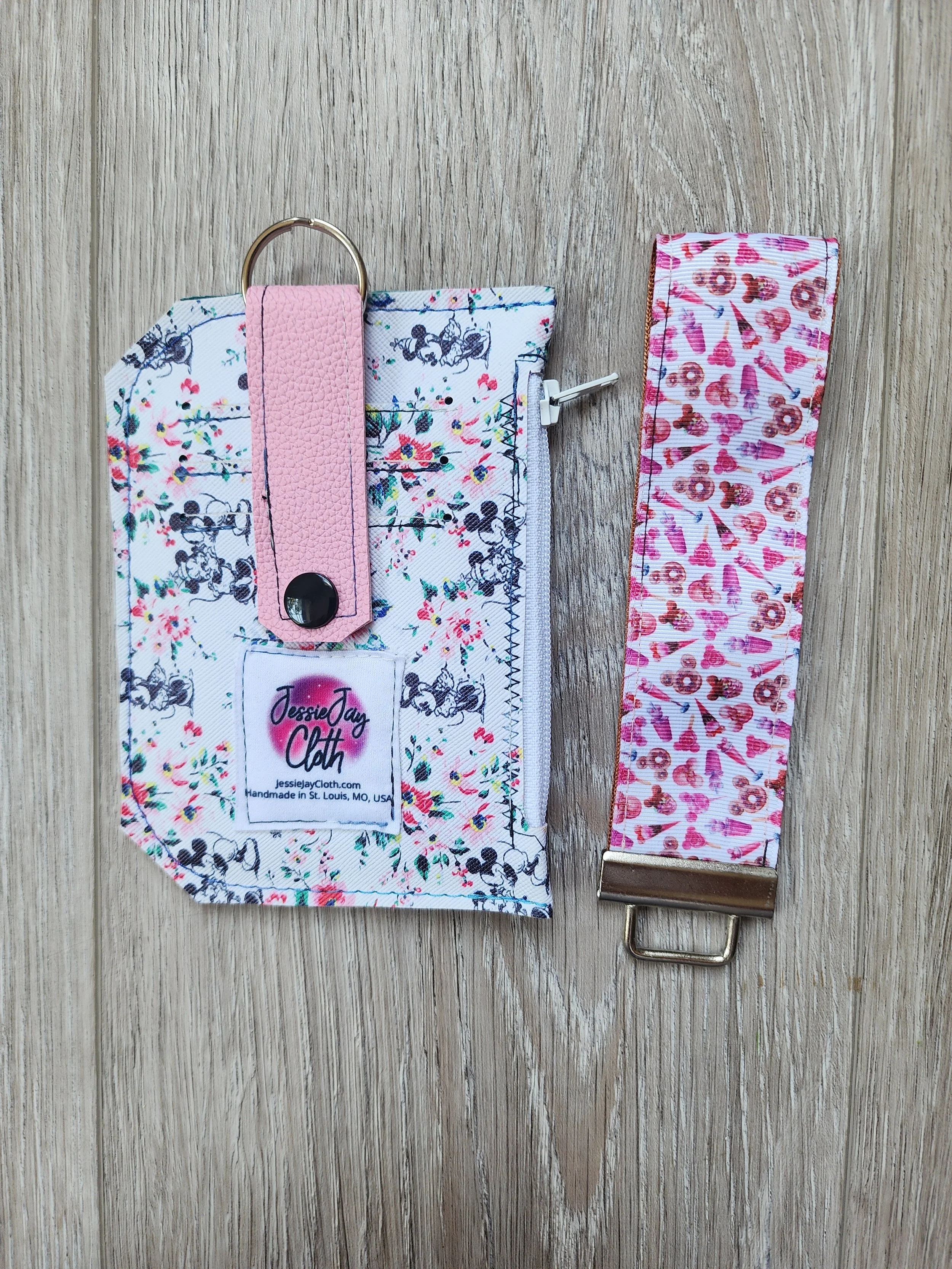 Pocket Pal Wallet + Wristlet Key Fob | Floral Mouse & Snacks