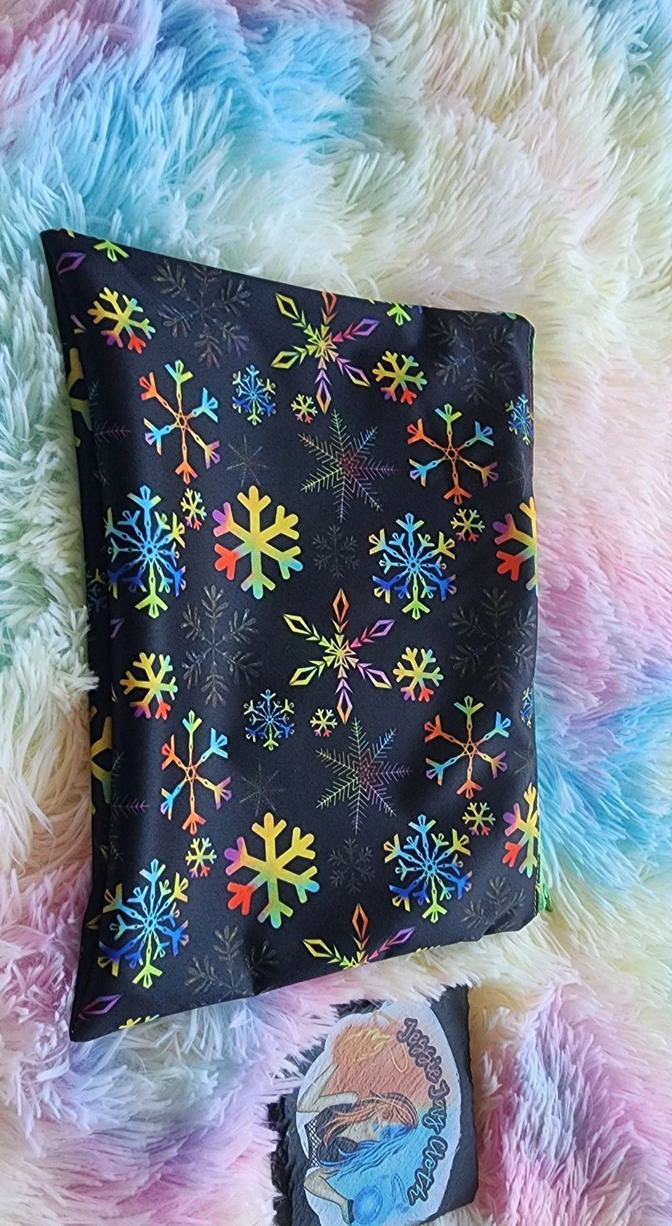 Small Zipper Closure Wet Bag | Rainbow Snowflake