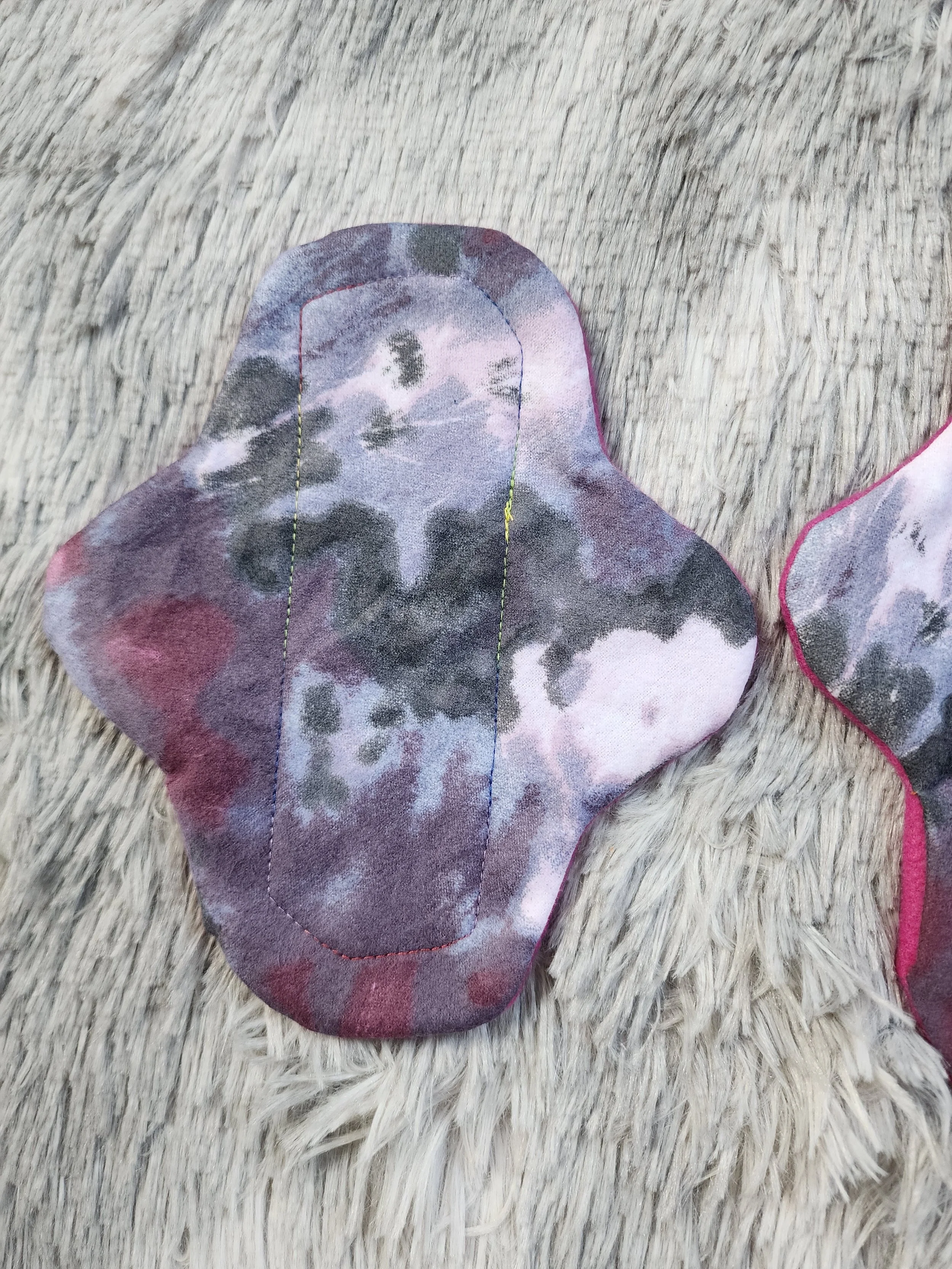 8" Classic Curvy Cloth Pad - Moonlit Tie Dye