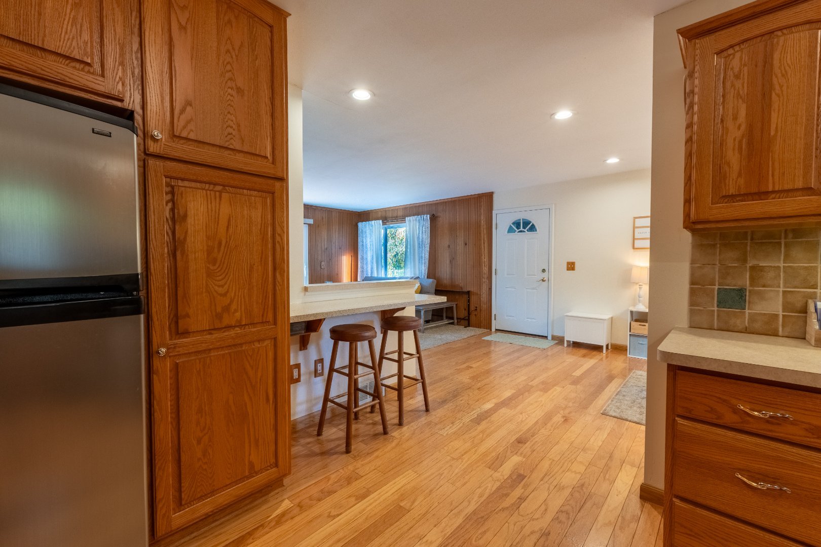 D Morby Media - Post lane real estate photography kitchen and living area.jpg