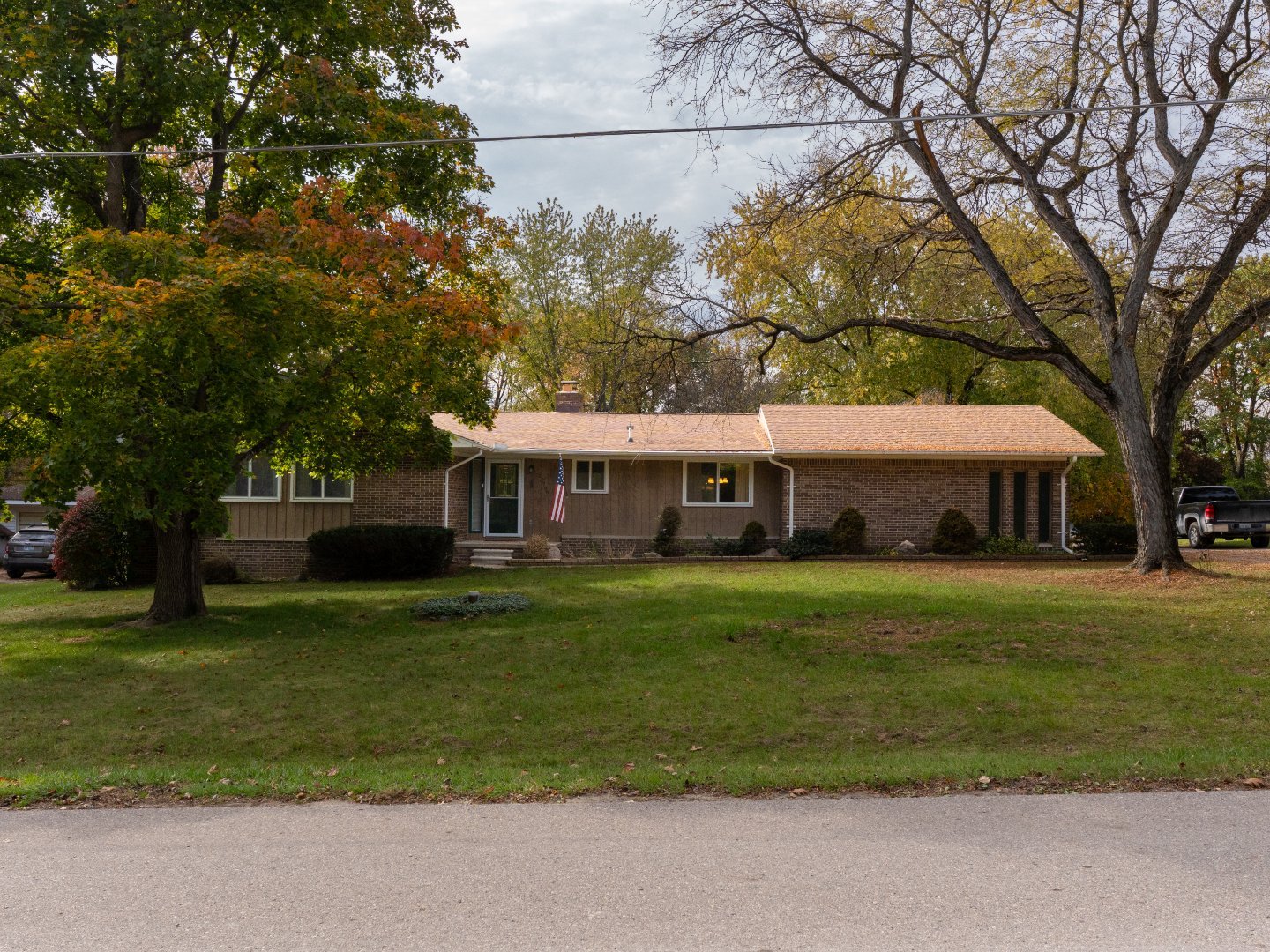 D Morby Media - Post lane real estate photography front of house.jpg