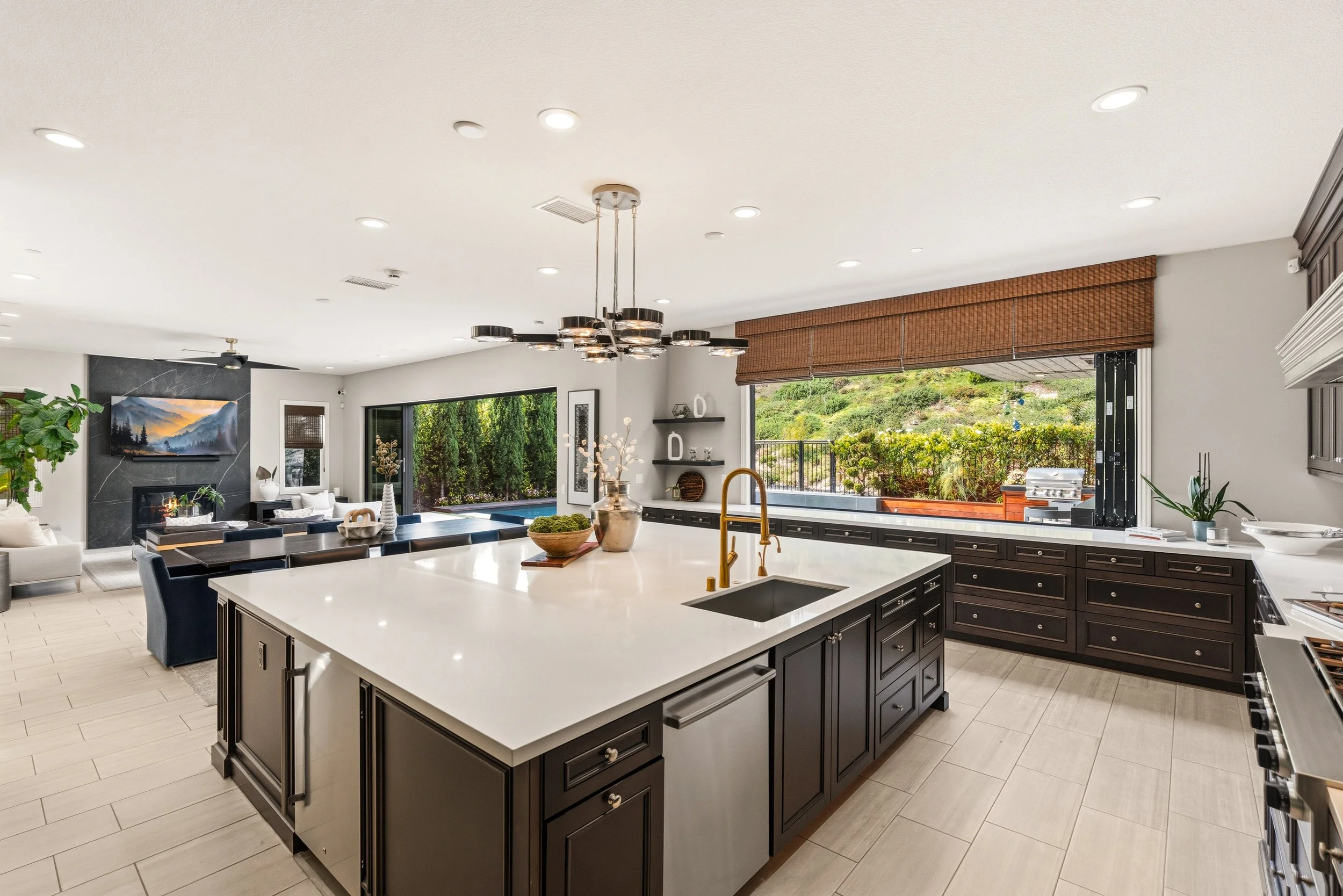 A9M_065_4720 Borden Ct.jpg