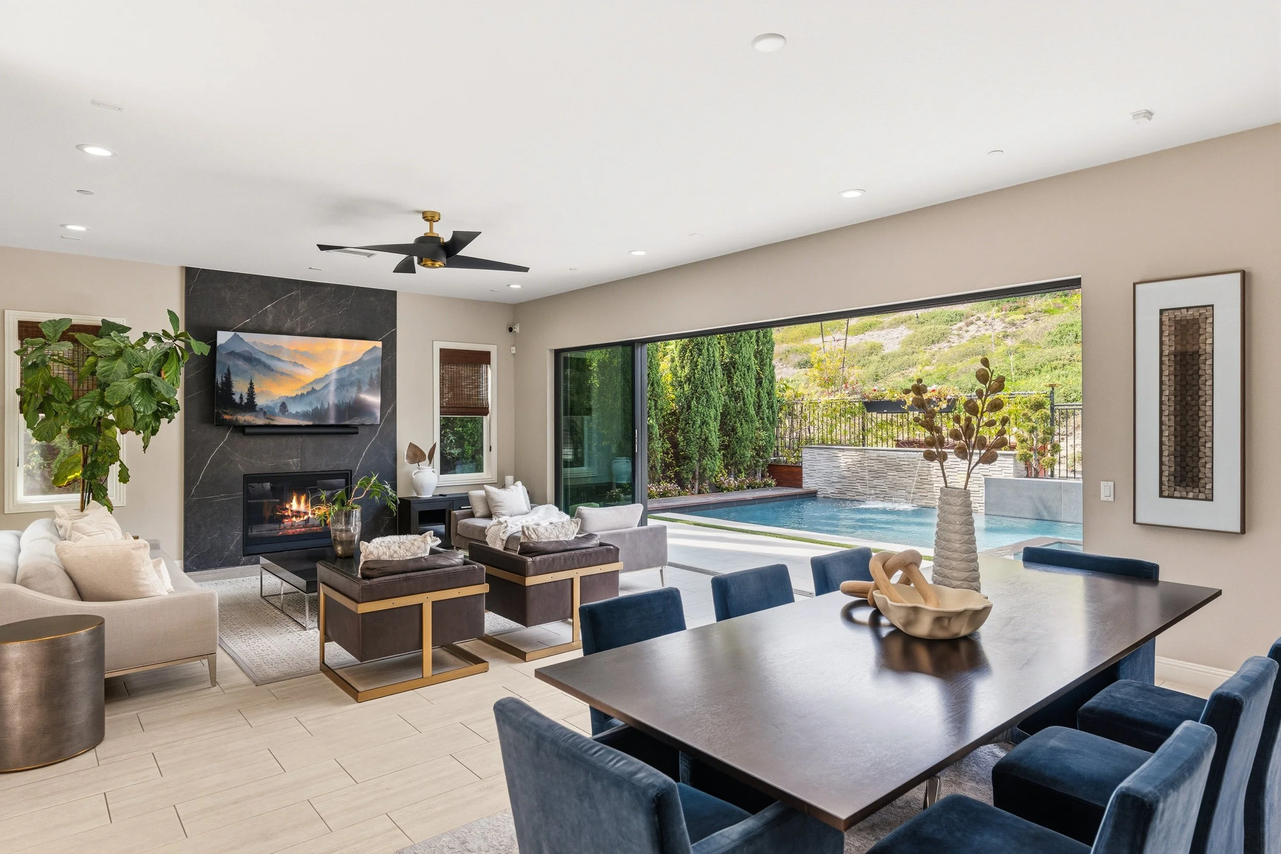 A9M_067_4720 Borden Ct.jpg