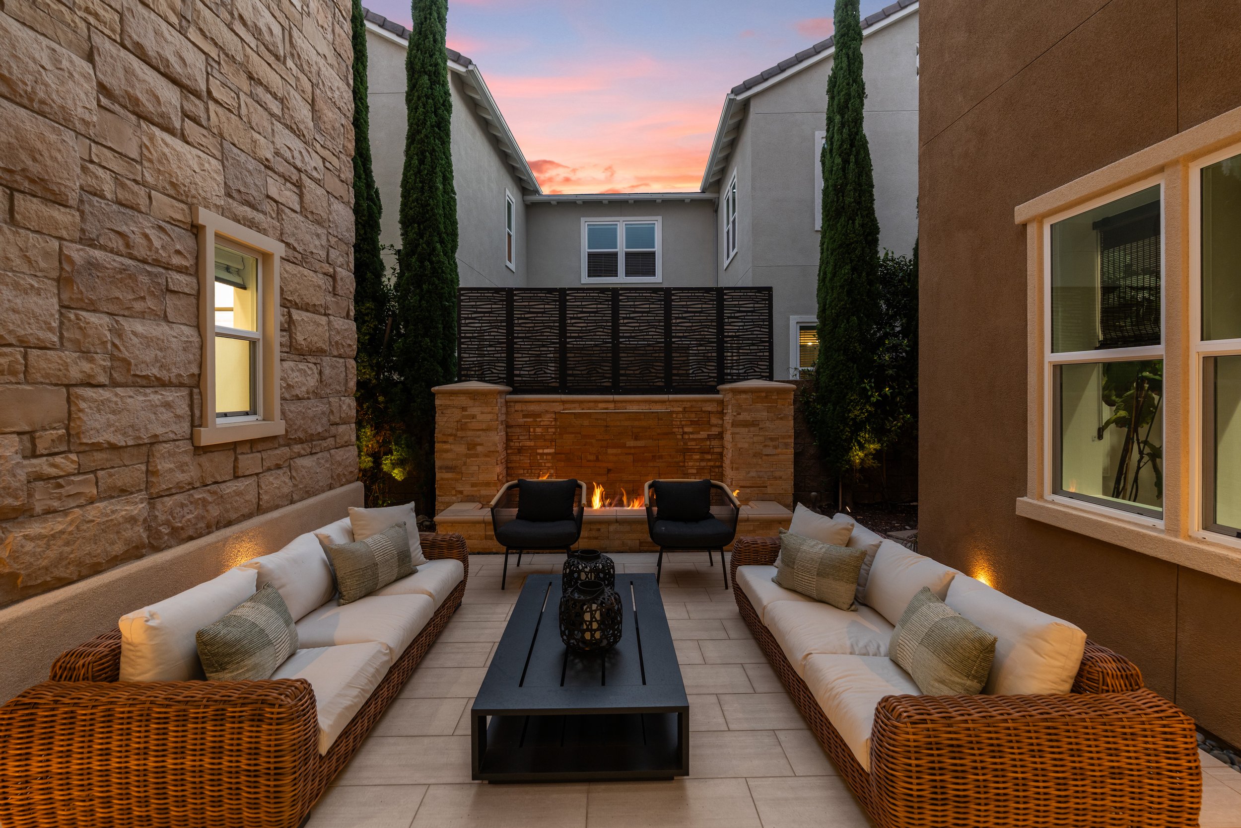 A9M_021_4720 Borden Ct.jpg