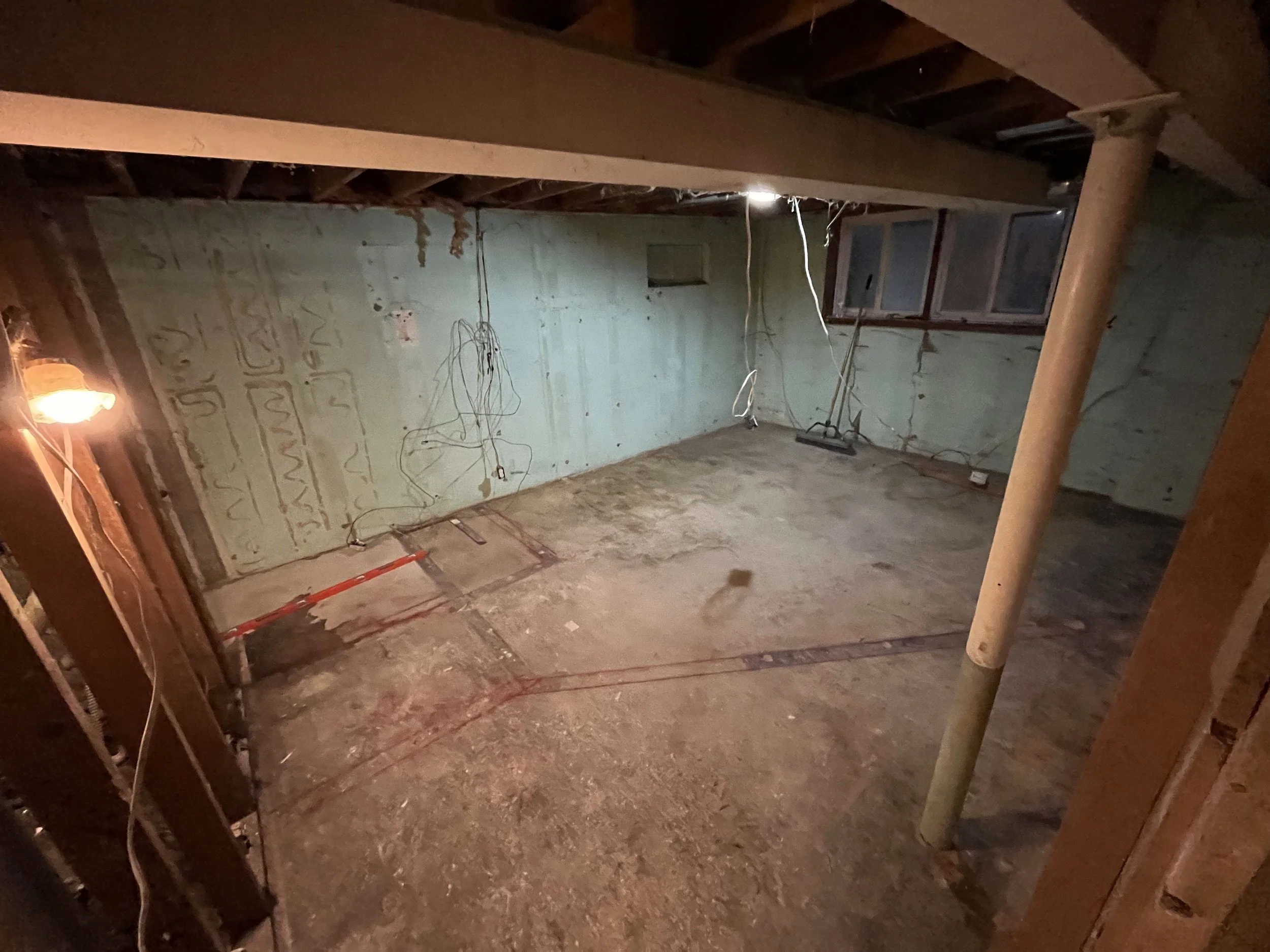 The basement bedroom, wall layout and demo.