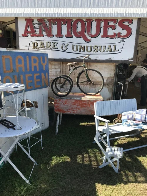 The Round Top Texas Antique Fair: An Expert's Guide