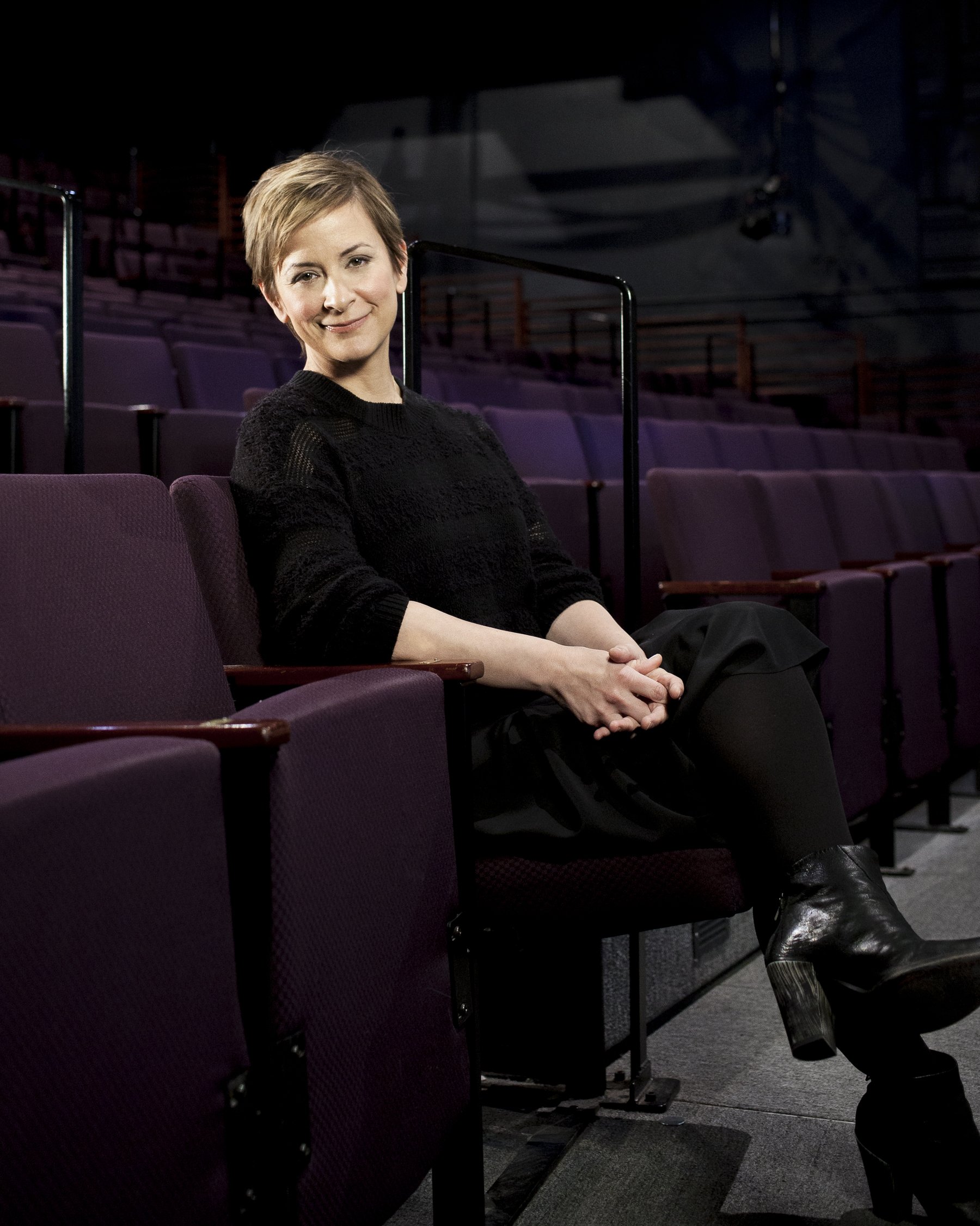 Anna D. Shapiro is a Tony Award winning director and served as Artistic Director of Steppenwolf Theatre Company ony Award–winning director educator, and artistic leader Juilliard