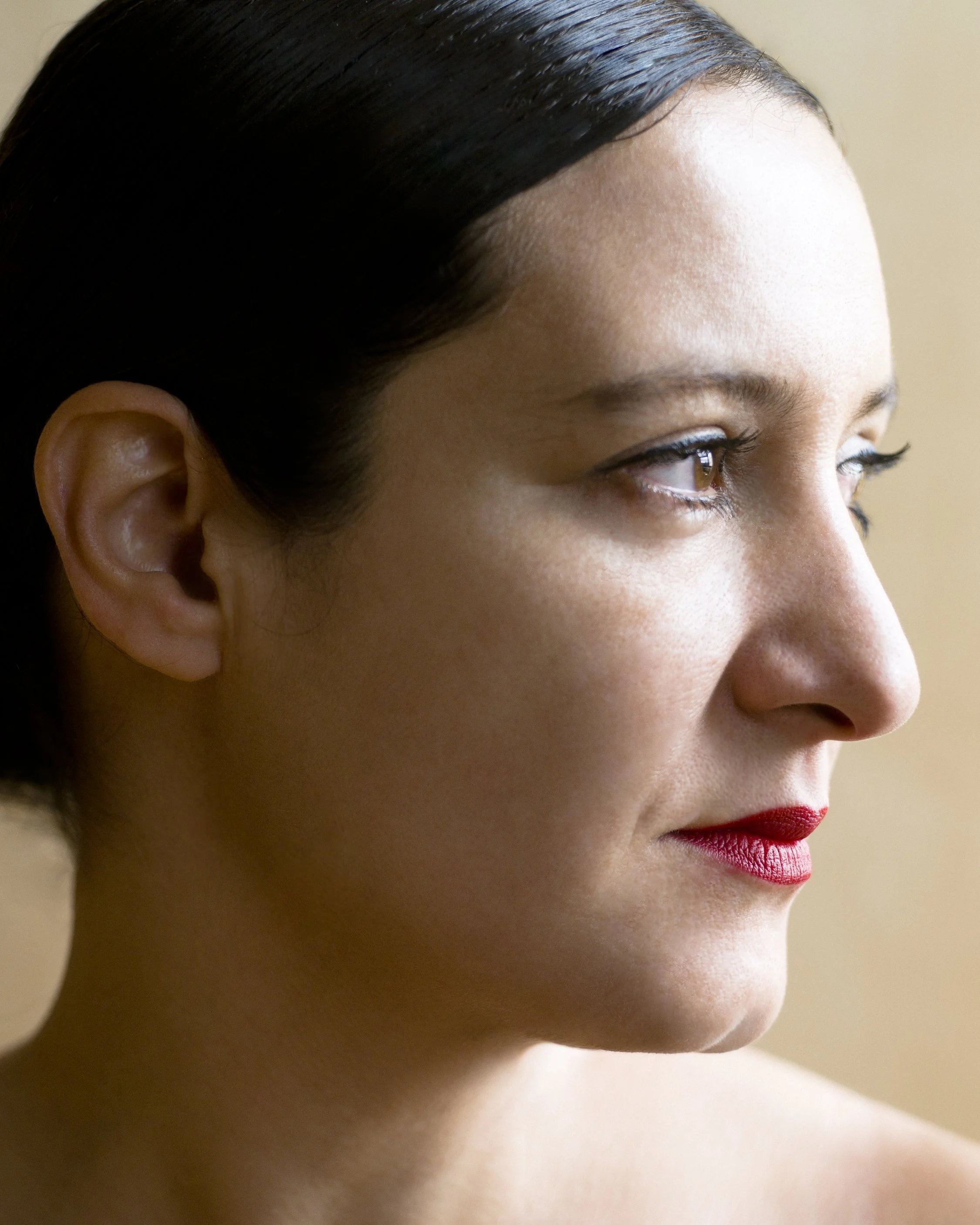 Vanessa Chimera is an Italian visual artist and interior designer whose conceptual installation work has been featured in archives like the Viafarini ArchiveArt Omi