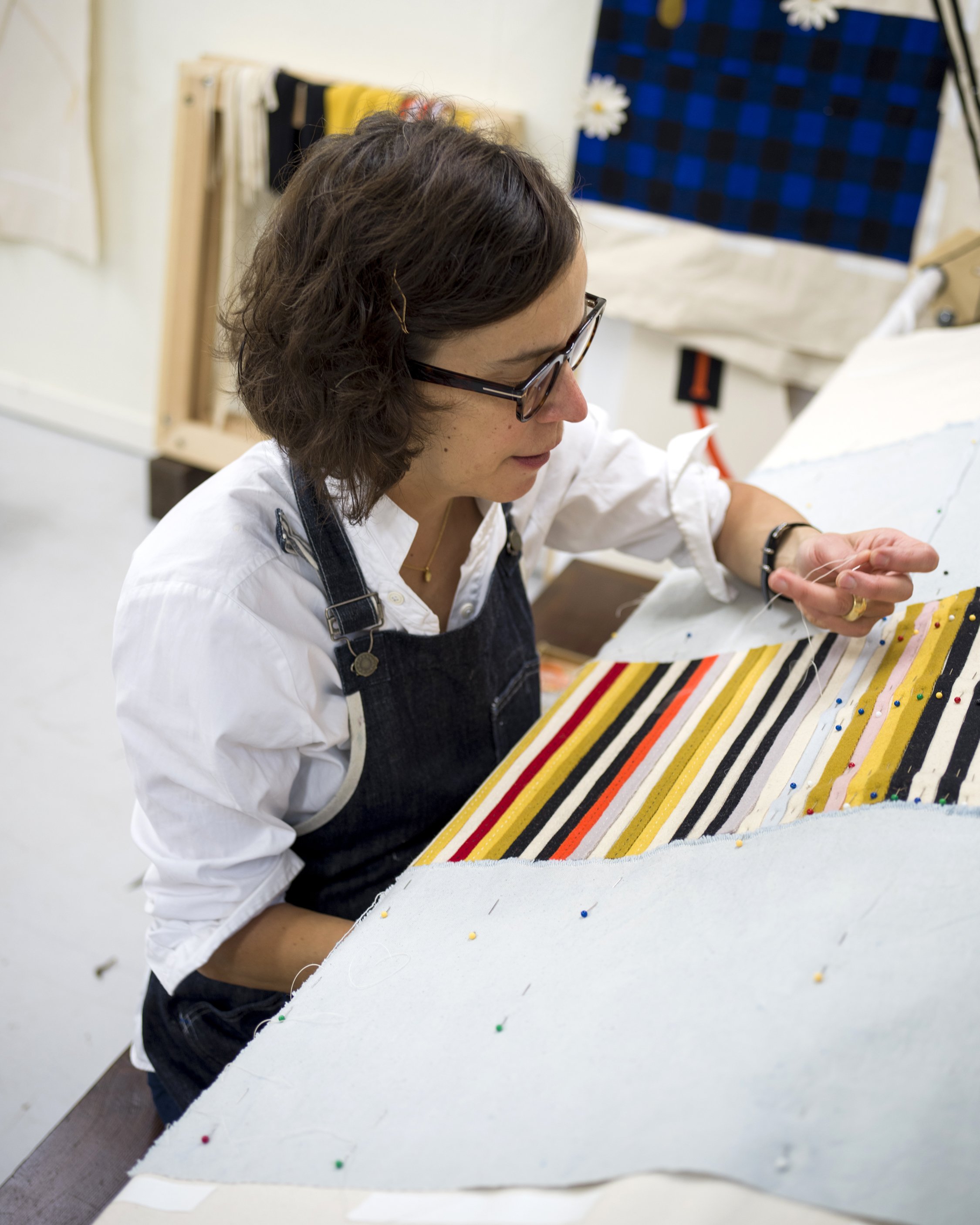 Diana Guerrero Macia is an American studio based artist who has produced paintings works on paper, prints and sculpture Lenore Tawney Fellow ohn Simon Guggenheim Fellow Louis Comfort Tiffany Foundation Fellow MacDowell Fellow John Michael Kohler Art 