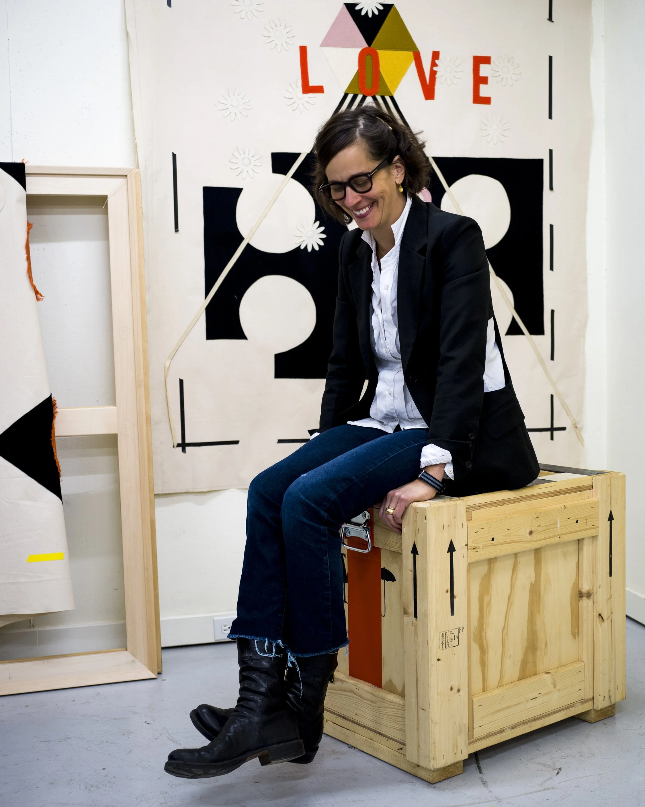 Diana Guerrero Macia is an American studio based artist who has produced paintings works on paper, prints and sculpture Lenore Tawney Fellow ohn Simon Guggenheim Fellow Louis Comfort Tiffany Foundation Fellow MacDowell Fellow John Michael Kohler Art 