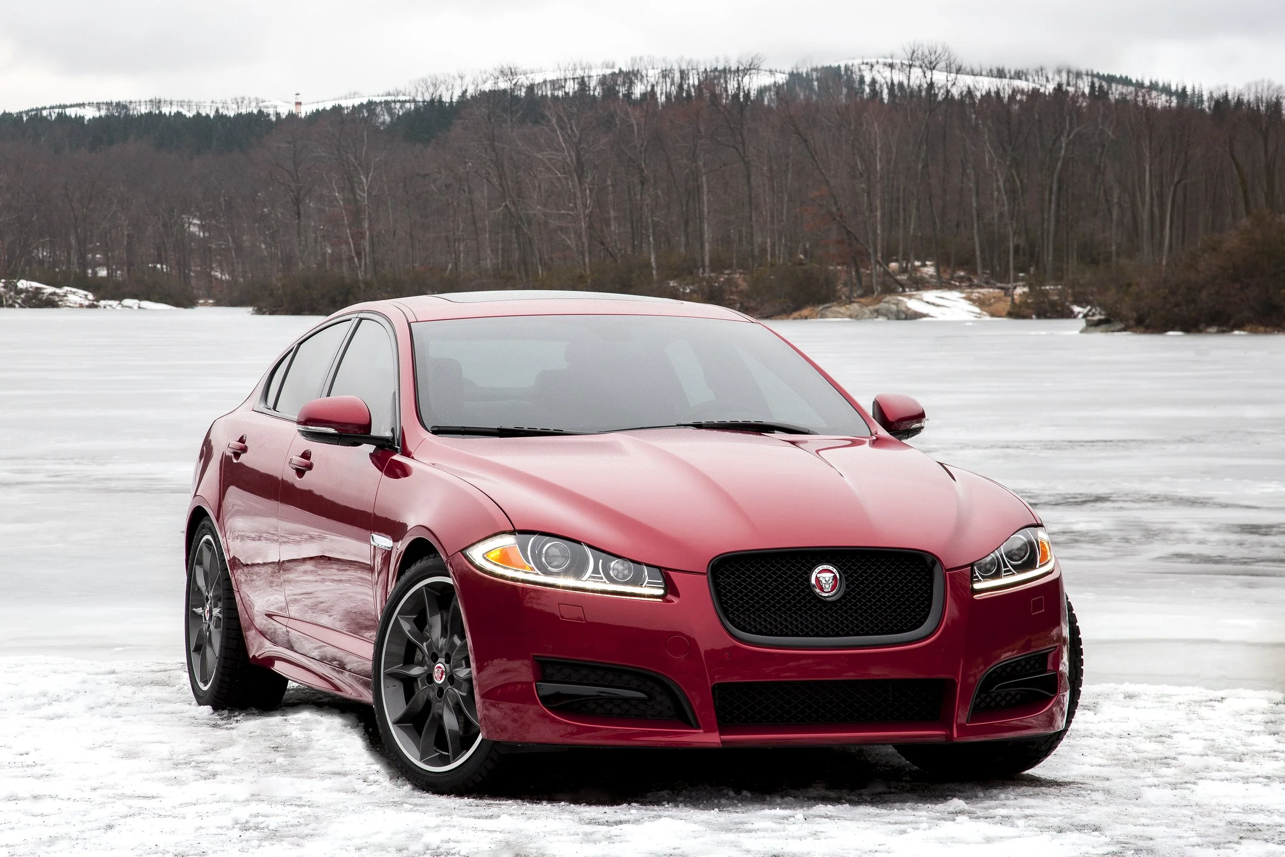 Jaguar Land Rover Luxury Sports Car