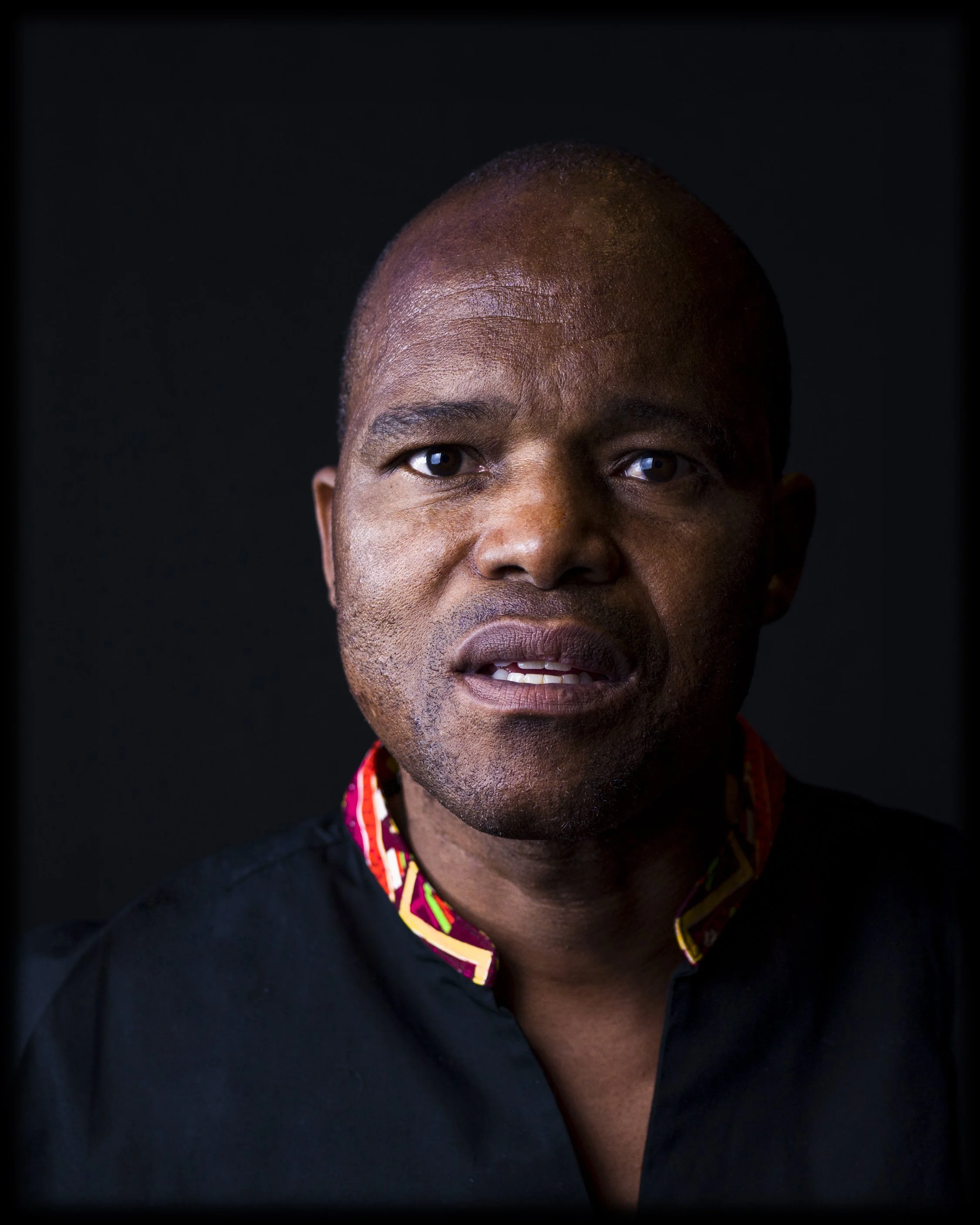 Msizi Shabalala Lindiwe The Steppenwolf Theatre Company has collaborated with the legendary South African a cappella group Ladysmith Black Mambazo Ladysmith Black Mambazo is a South African male choral group singing in the local vocal styles of isica