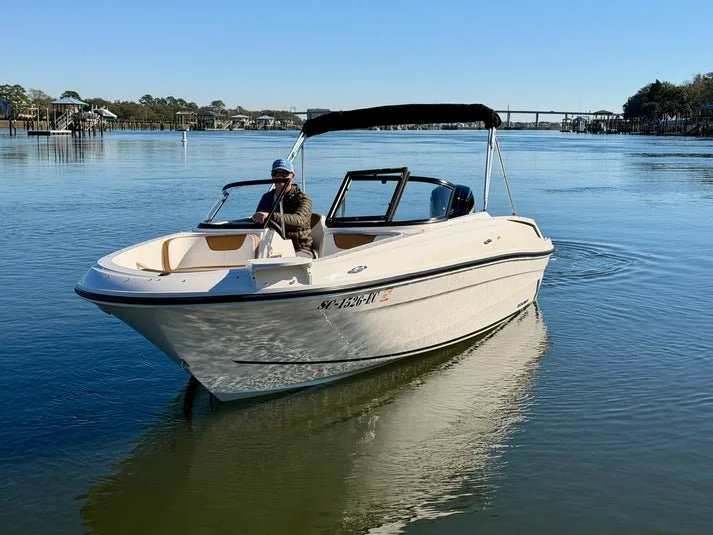 Bayliner_VR4_2023_BoatForSale_OT (3).jpg
