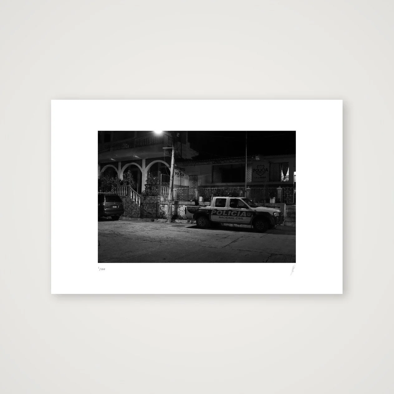 shot_table_bd795e15_bb591577.jpg