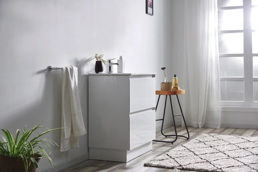 FS Floor-Mounted Drawer Vanity - image 3