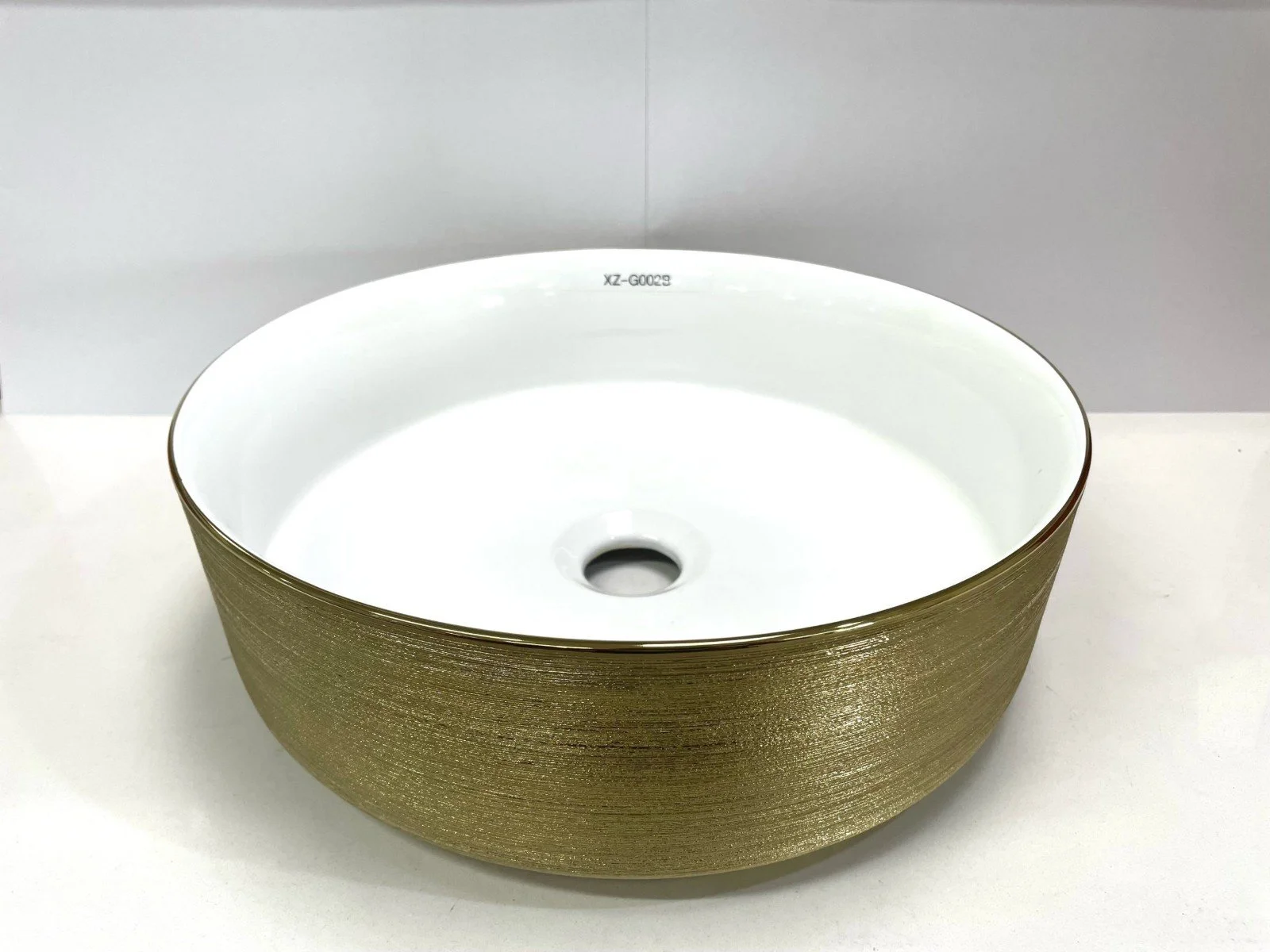 XZ-G002 Round Countertop Basin, Gold Thread